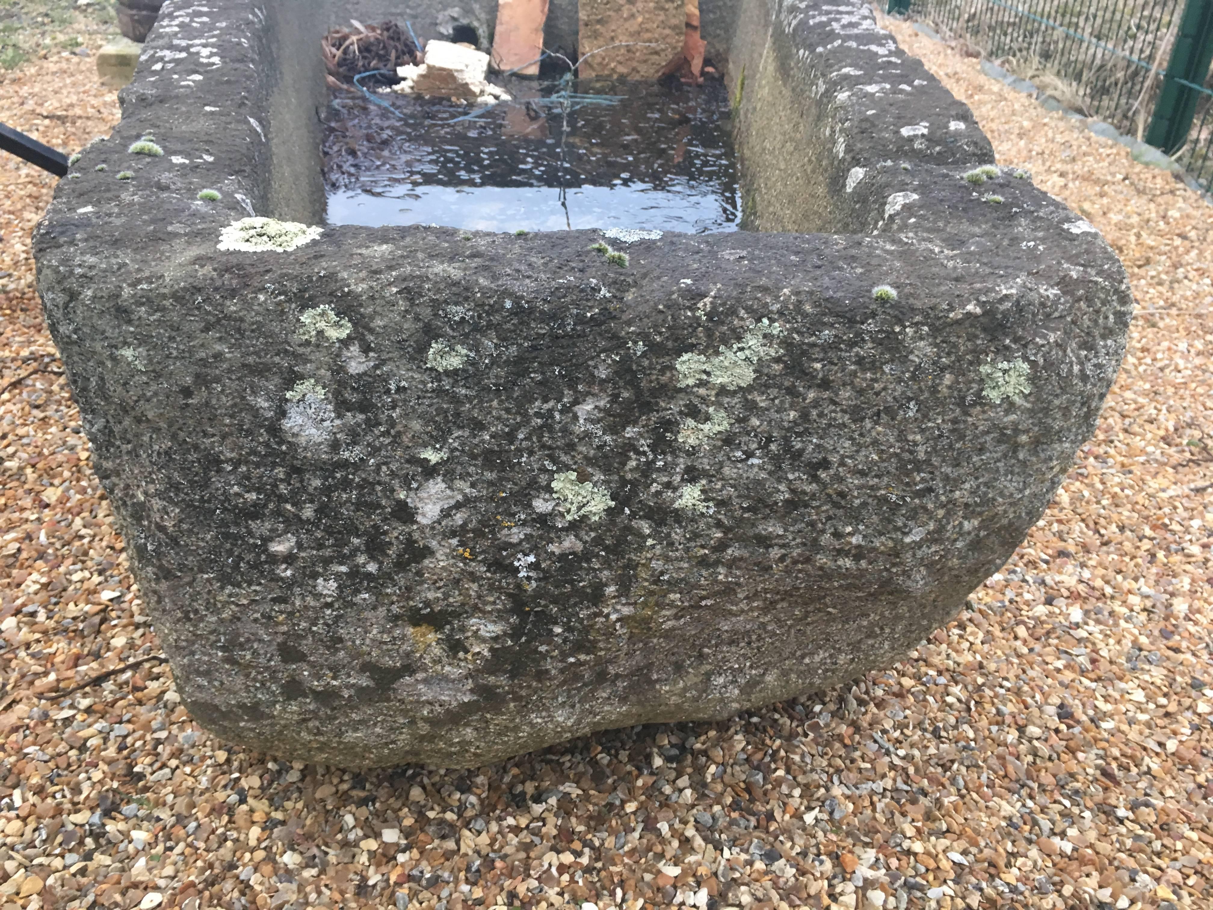 15th Century French Keystone-Shaped Granite Lavoir or Trough For Sale 2