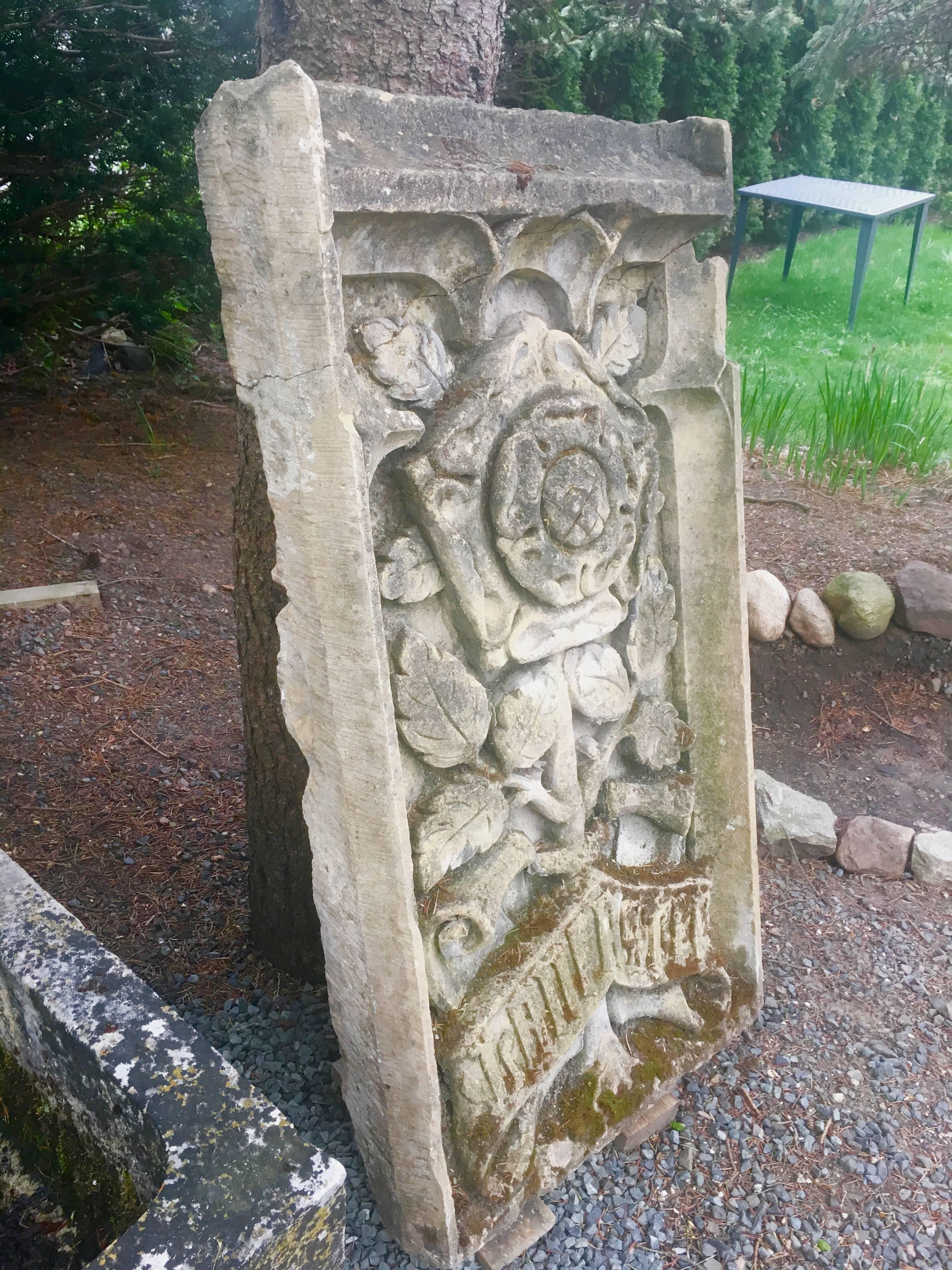 Fabulous Pr. of 17th Century Carved Stone Heraldic Plaques of York and Lancaster For Sale 3