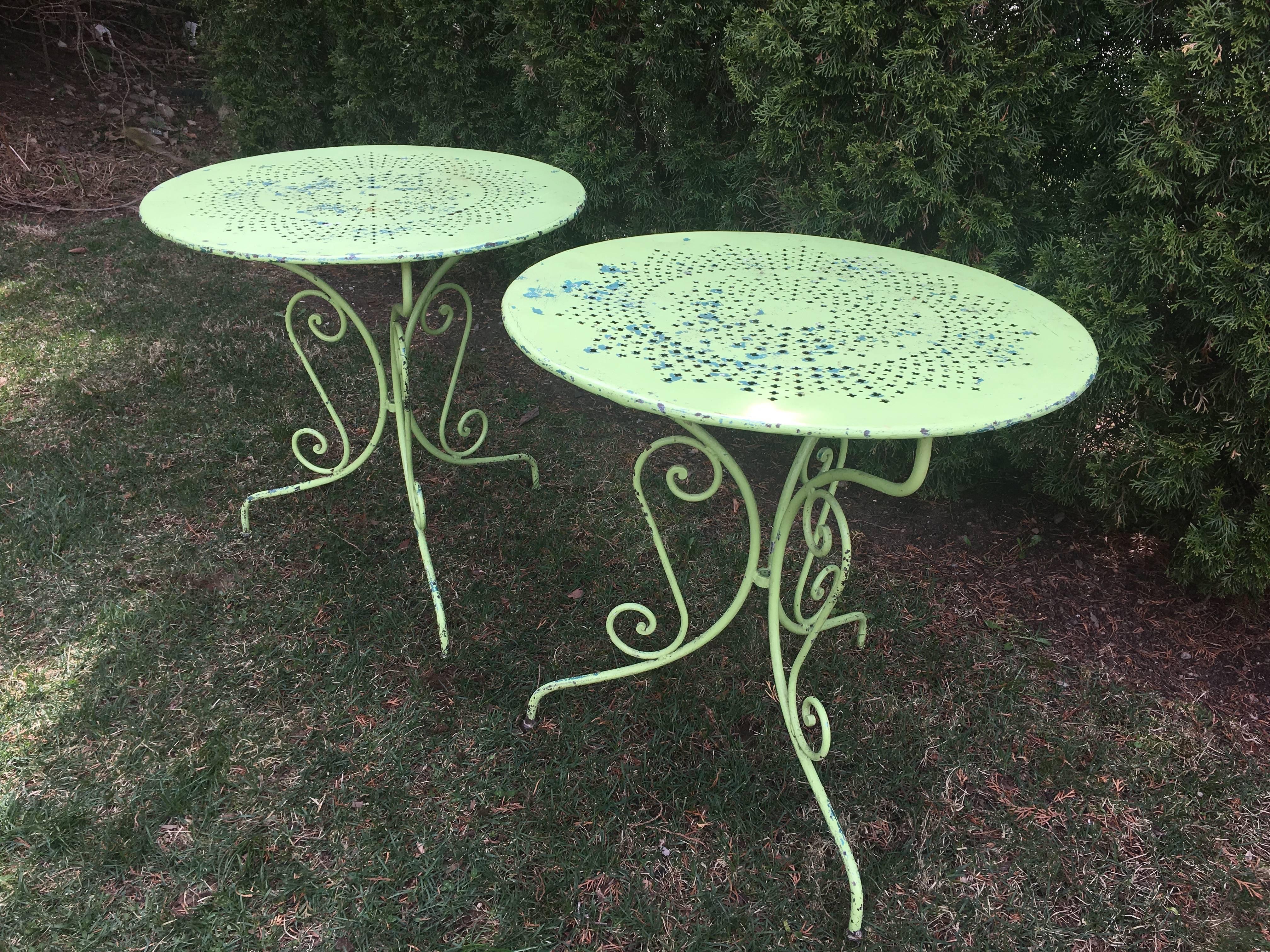 Pair of French Wrought Iron Side or Café Tables In Good Condition In Woodbury, CT
