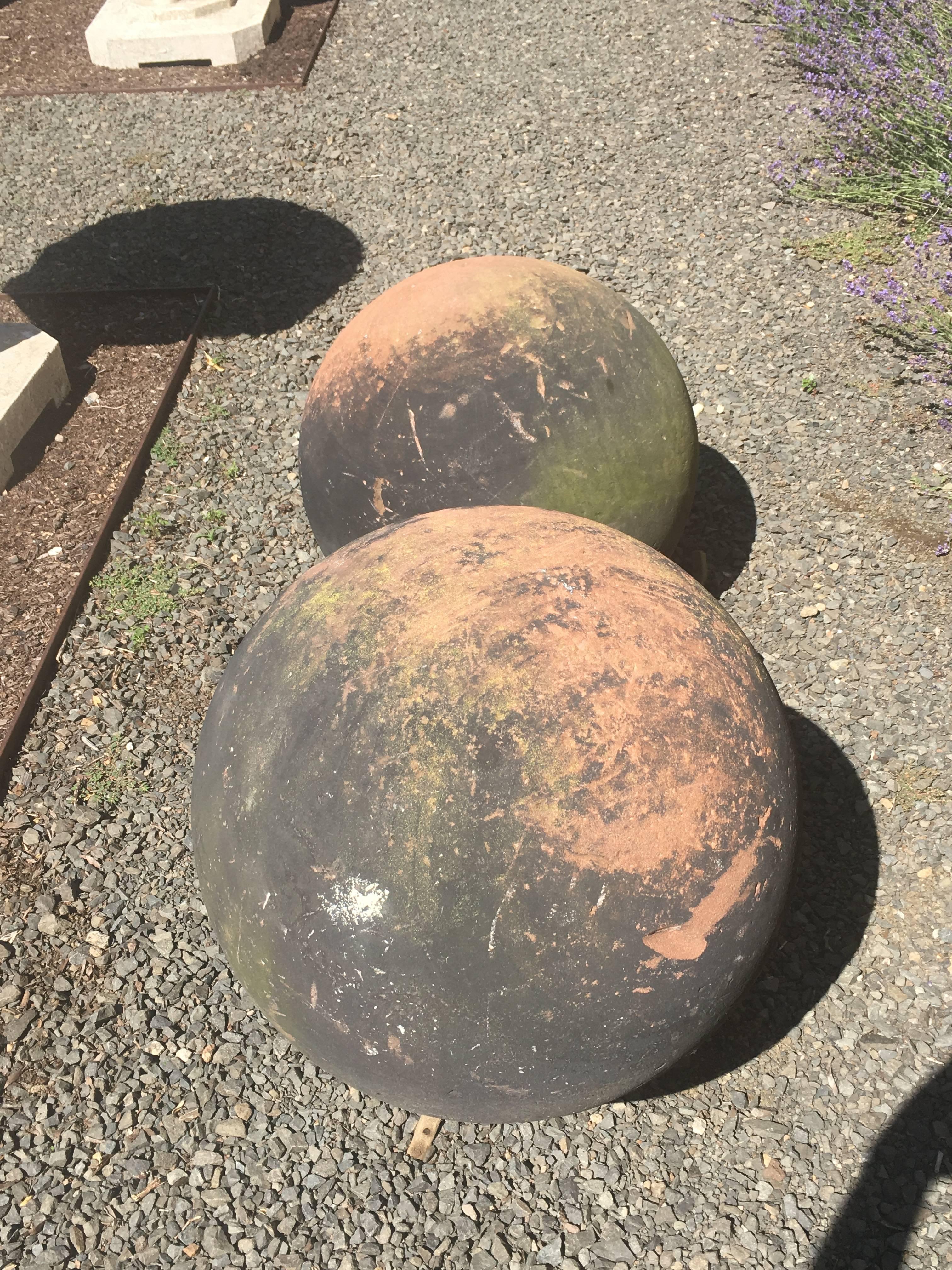 Great Britain (UK) Pair of Huge English Carved Sandstone Balls on Bronze Feet For Sale