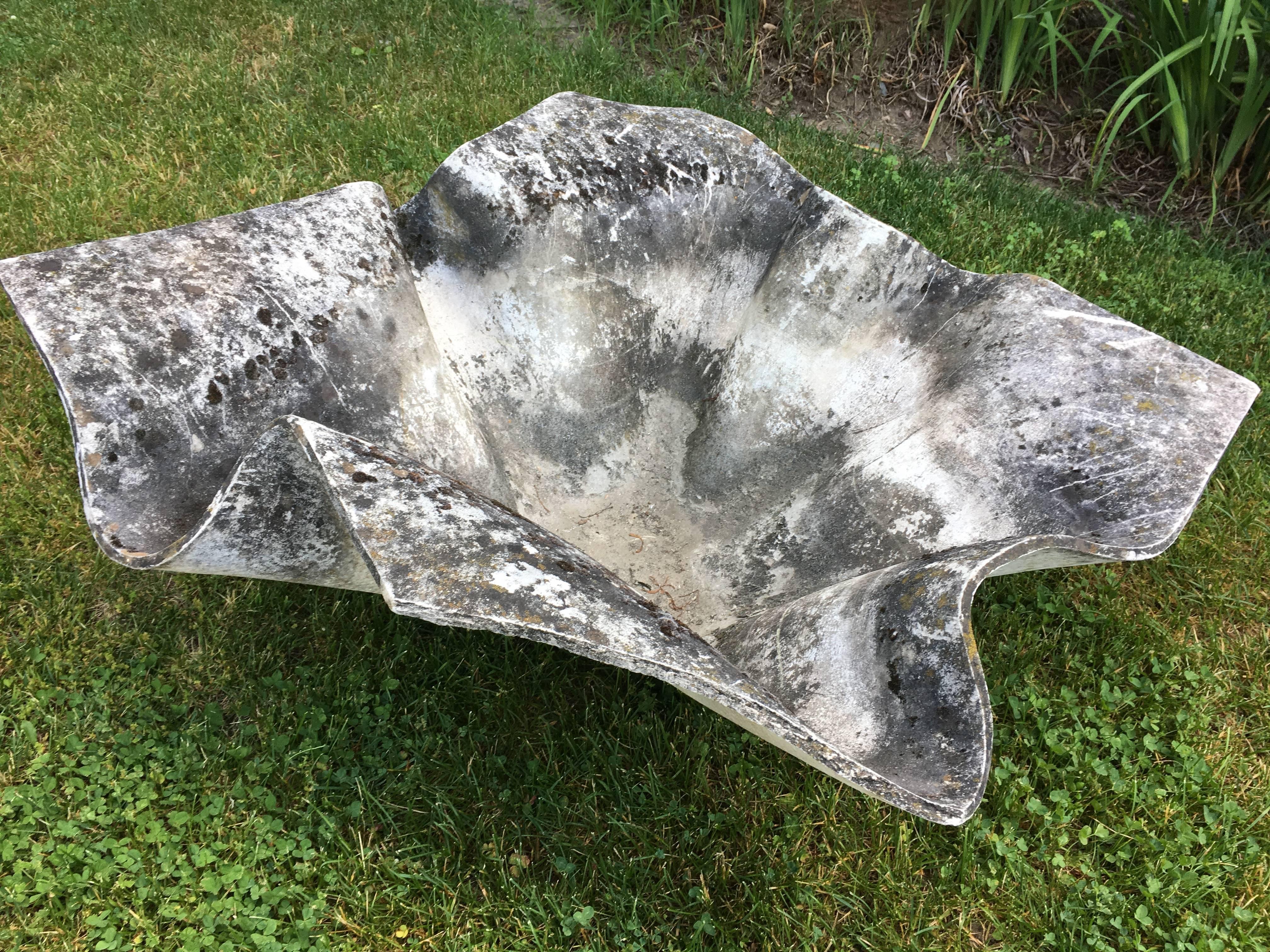Very Large Willy Guhl Elephant Ear Planter In Good Condition In Woodbury, CT