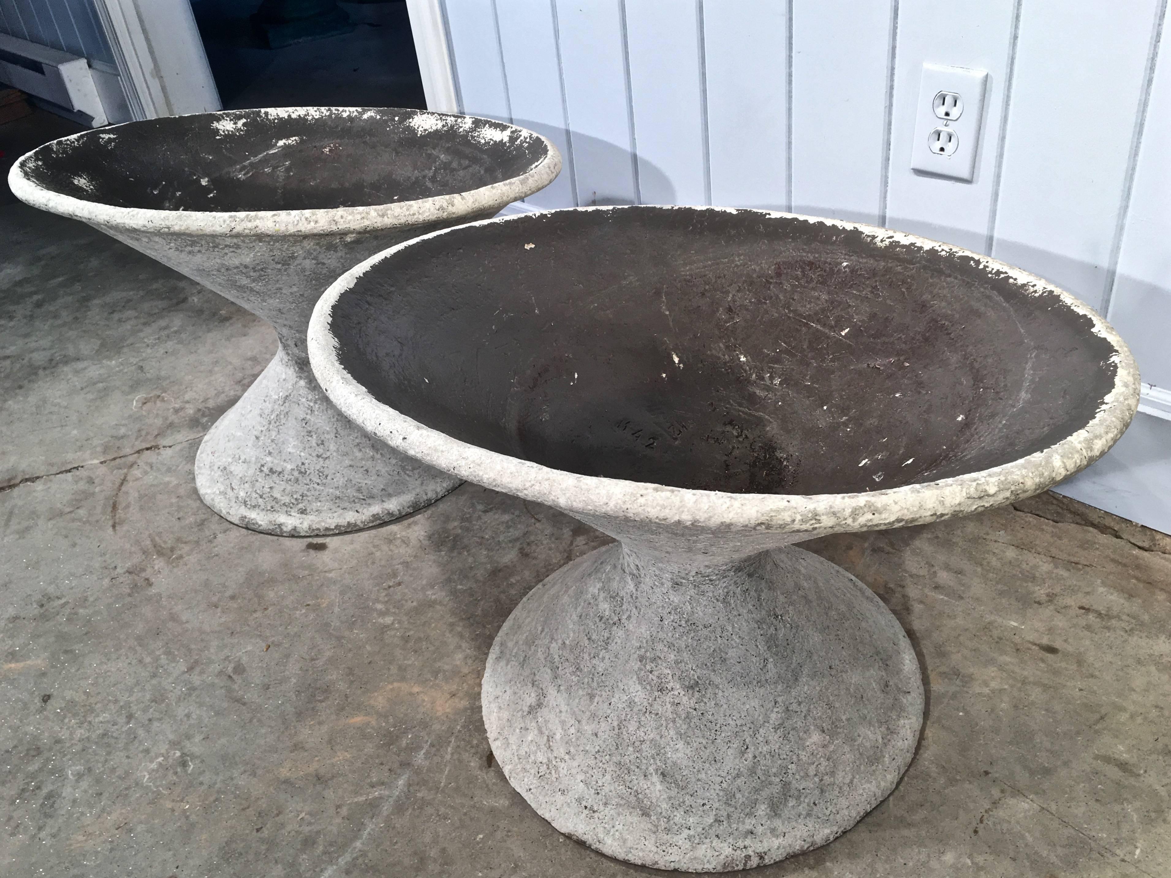 Two Pairs of Tilted Willy Guhl Planters In Excellent Condition In Woodbury, CT