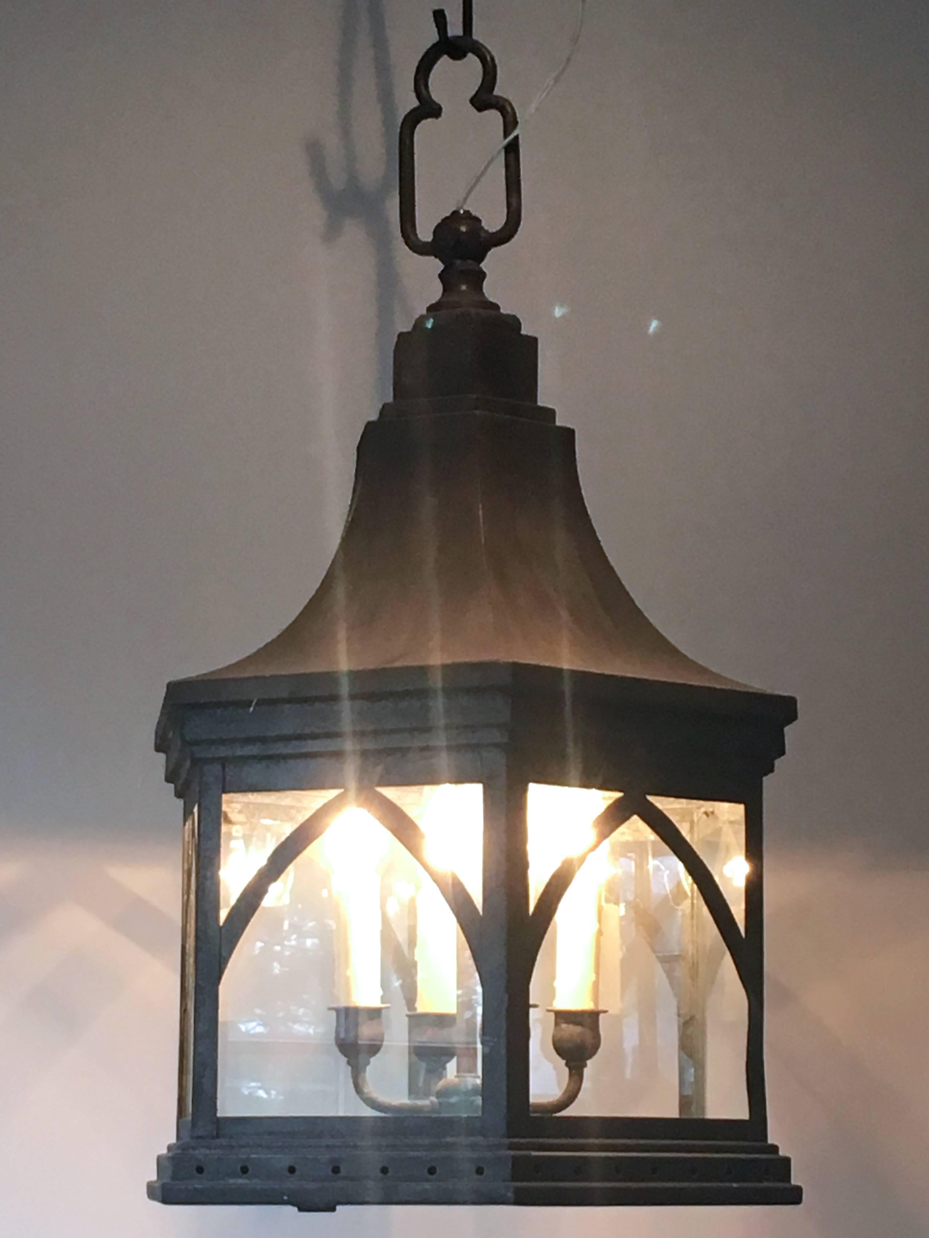 Regency-Style Chinoiserie Steel Lanterns In Good Condition In Woodbury, CT