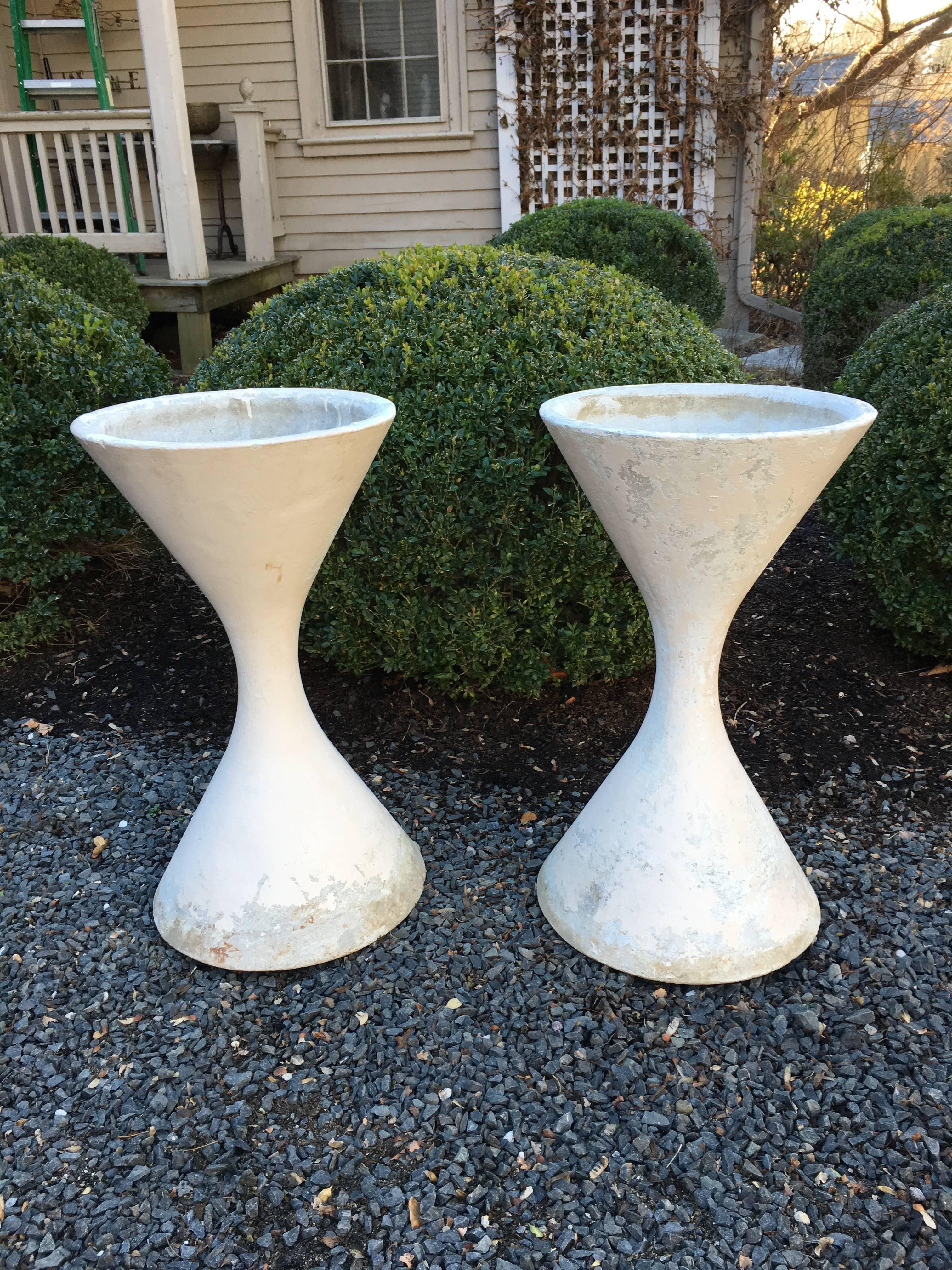 Mid-Century Modern Pair of Willy Guhl Diabolo Hourglass Planters