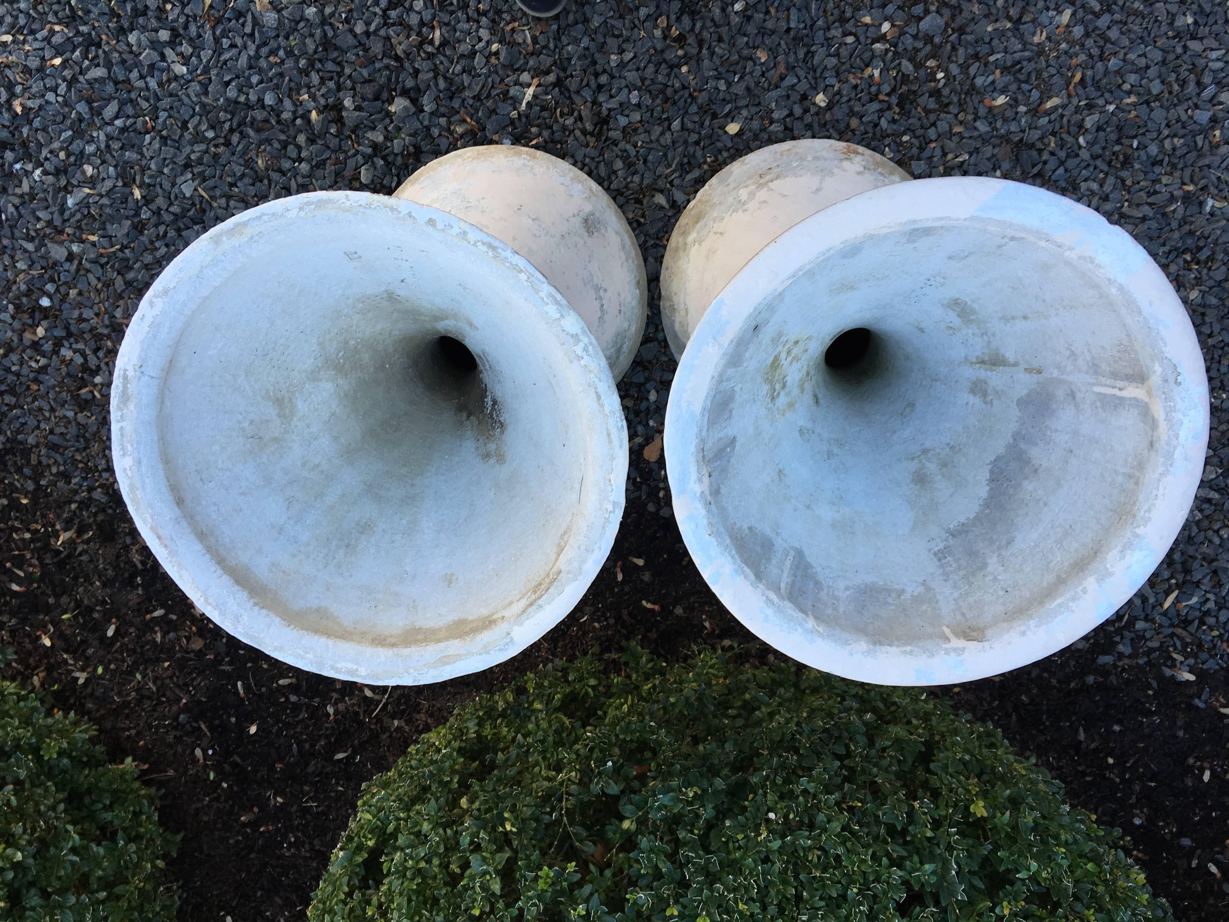 Pair of Willy Guhl Diabolo Hourglass Planters 2