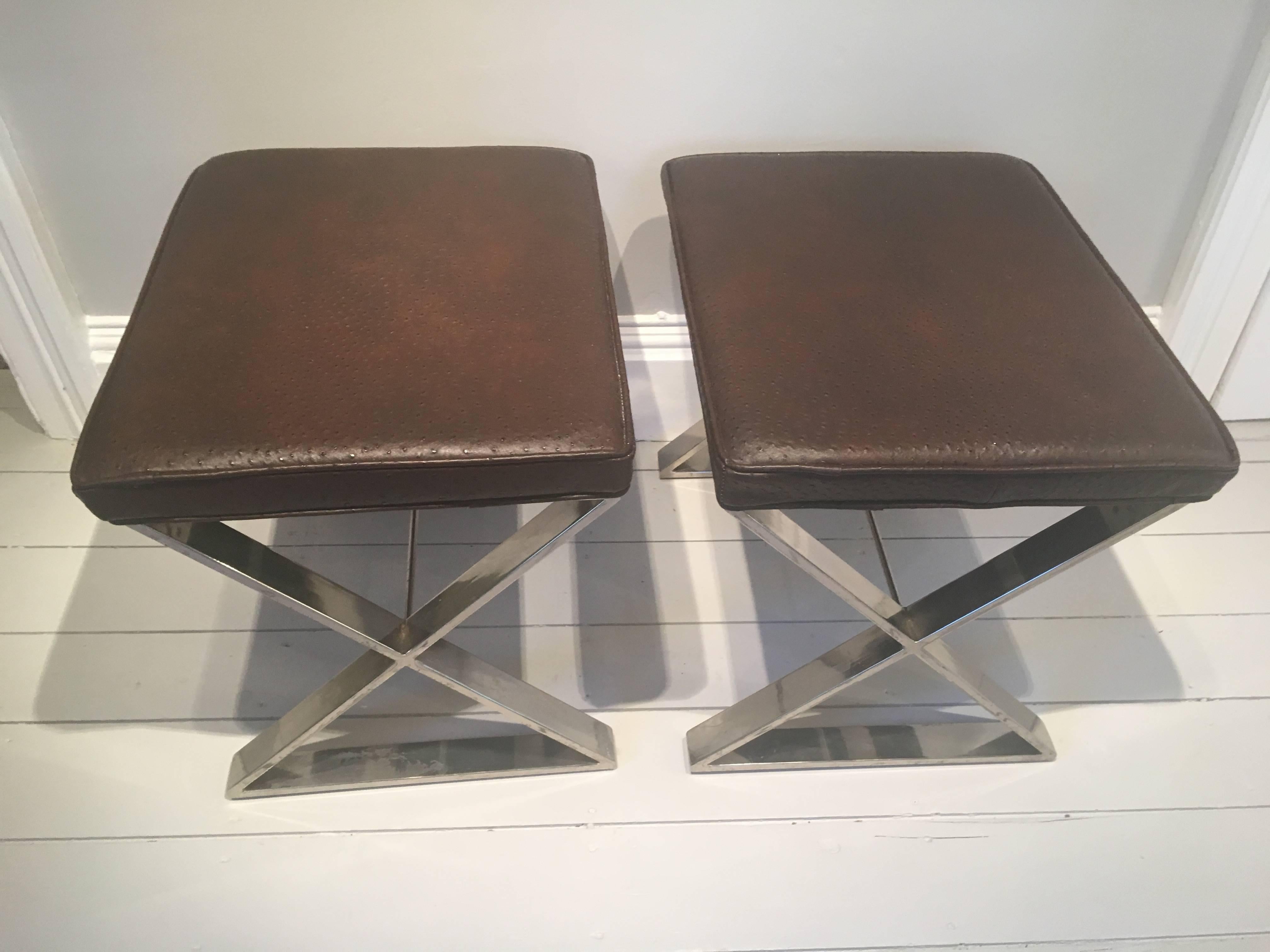 Late 20th Century Two Pairs of Milo Baughman-Style X-Form Stools For Sale