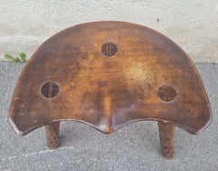 Sgabello a tre gambe in stile brutalista francese, realizzato a mano, Francia, anni '50