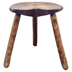 Sgabello a tre gambe in stile brutalista francese, realizzato a mano, Francia, anni '50
