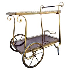Chariot de bar à cocktails moderne italien, laiton et Formica, Italie, années 60