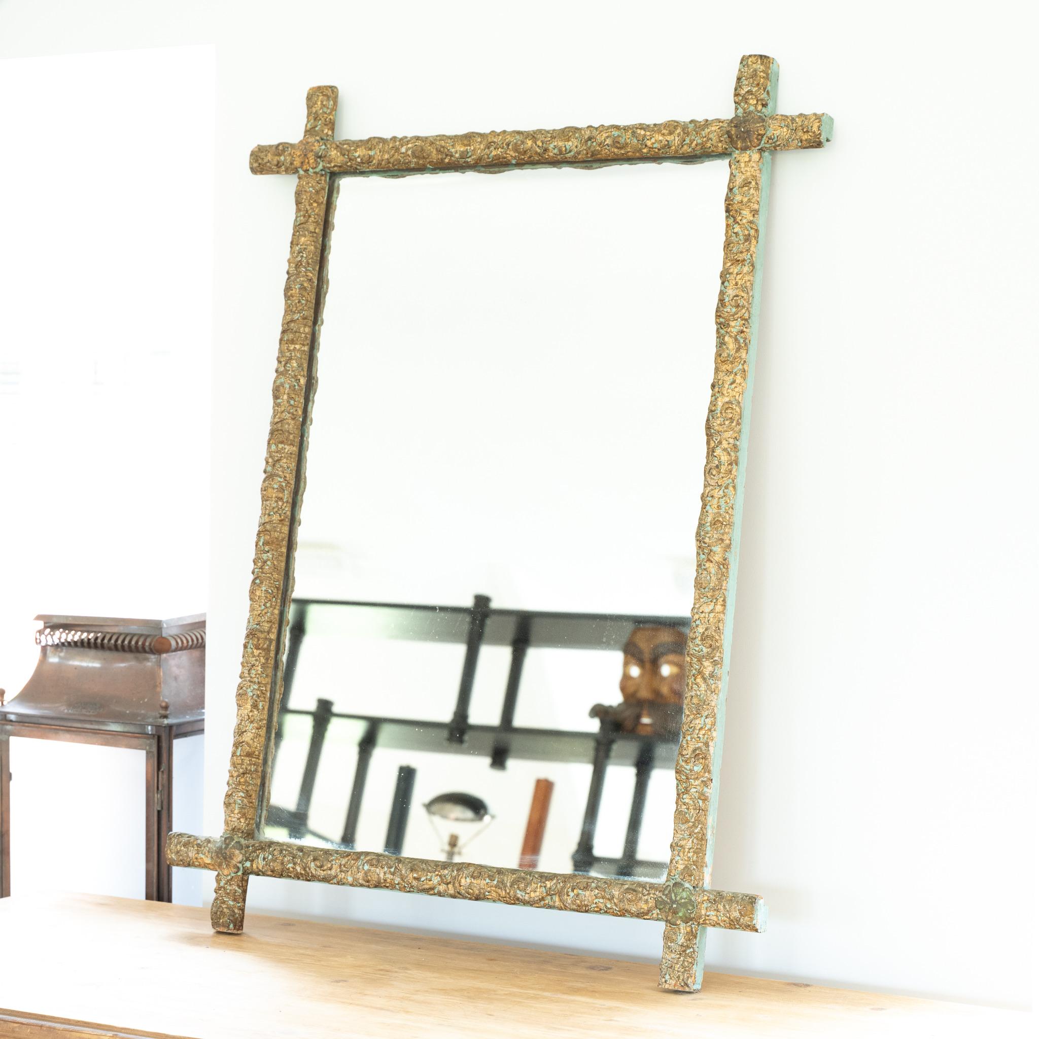 Miroir sculpté, doré et peint Bon état - En vente à Southampton, GB