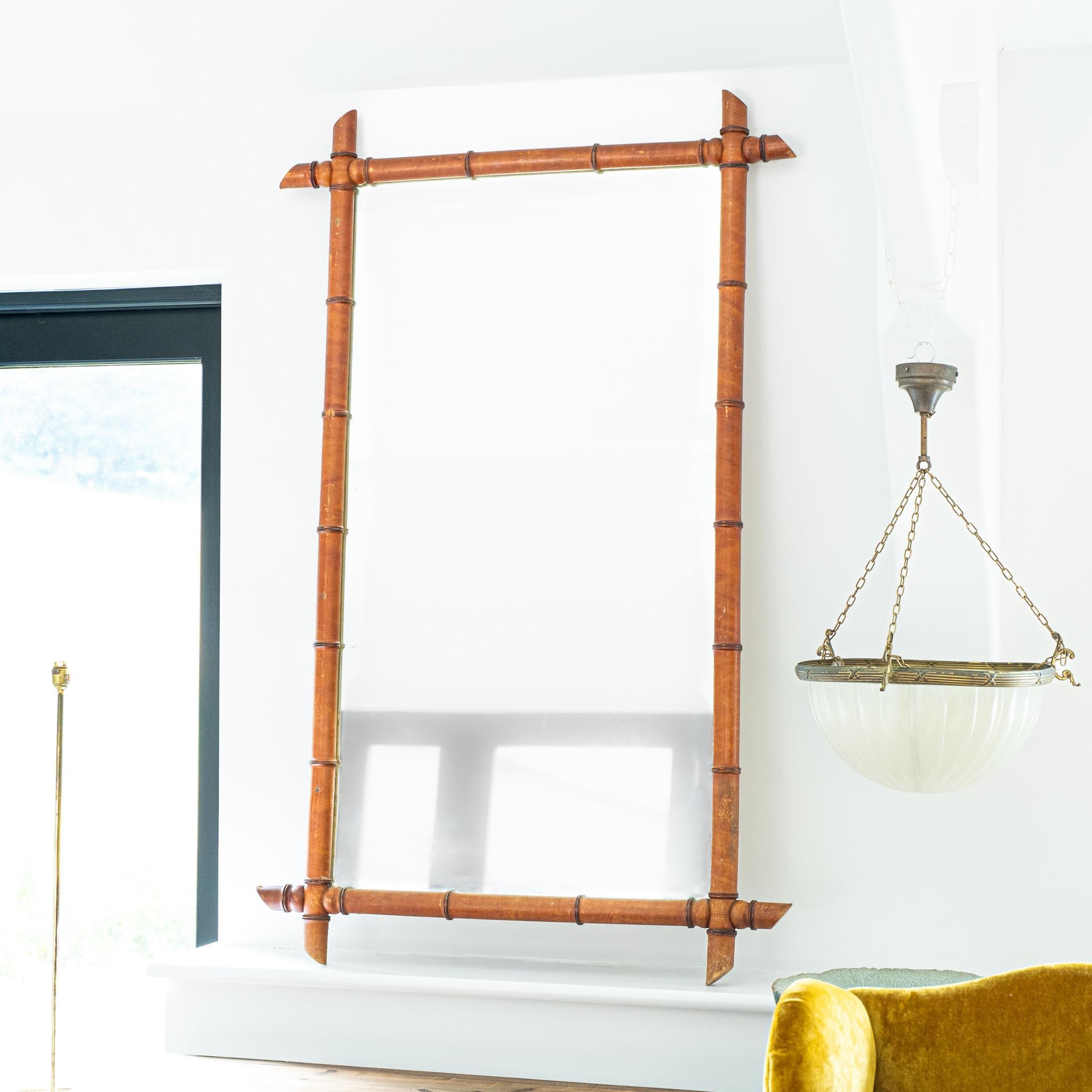 Fait main Miroir encadré en bambou français à grande échelle en vente