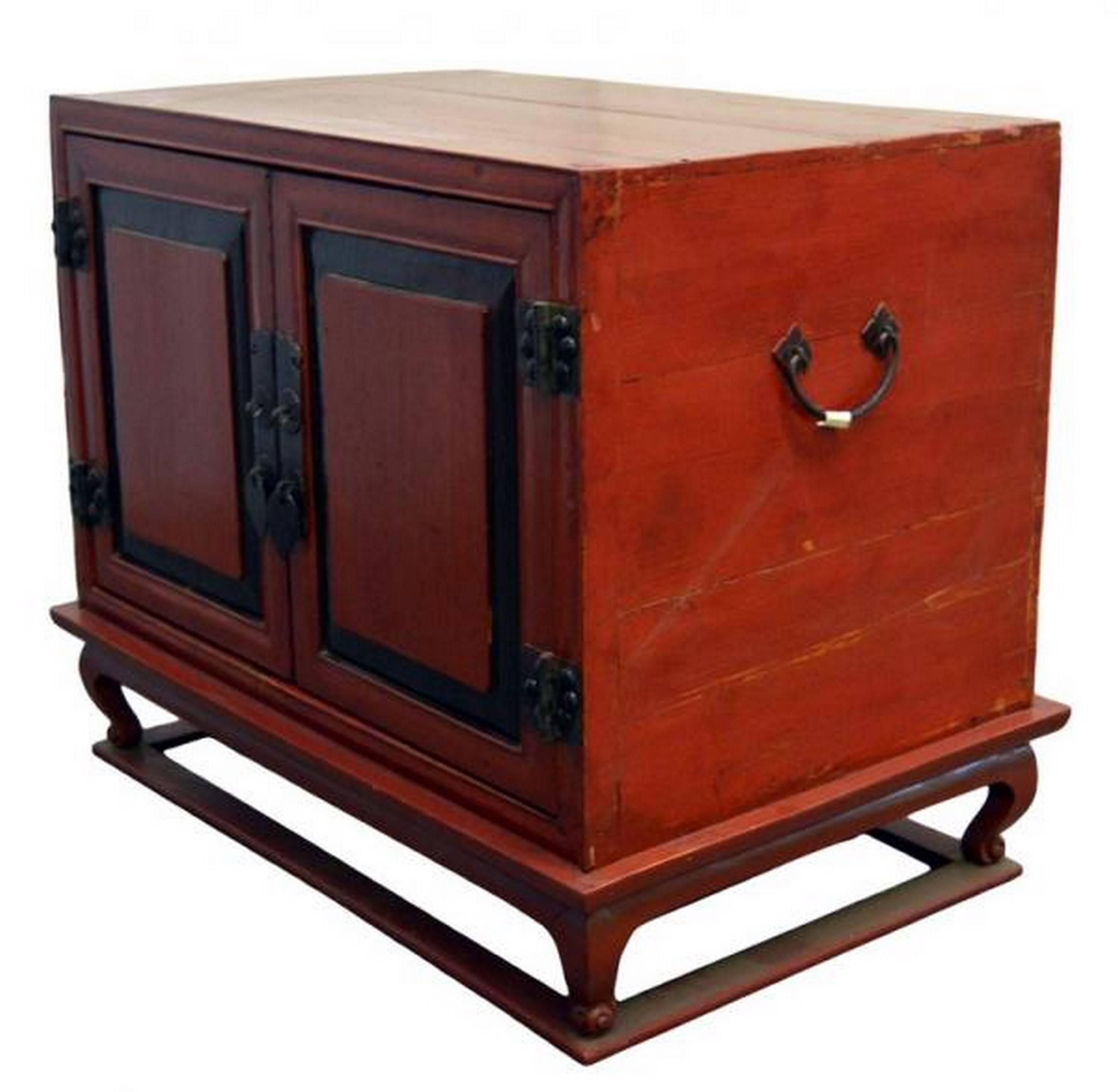 Lacquered Antique Red Lacquer Bedside Cabinet with Hardware from Mid 19th Century China For Sale