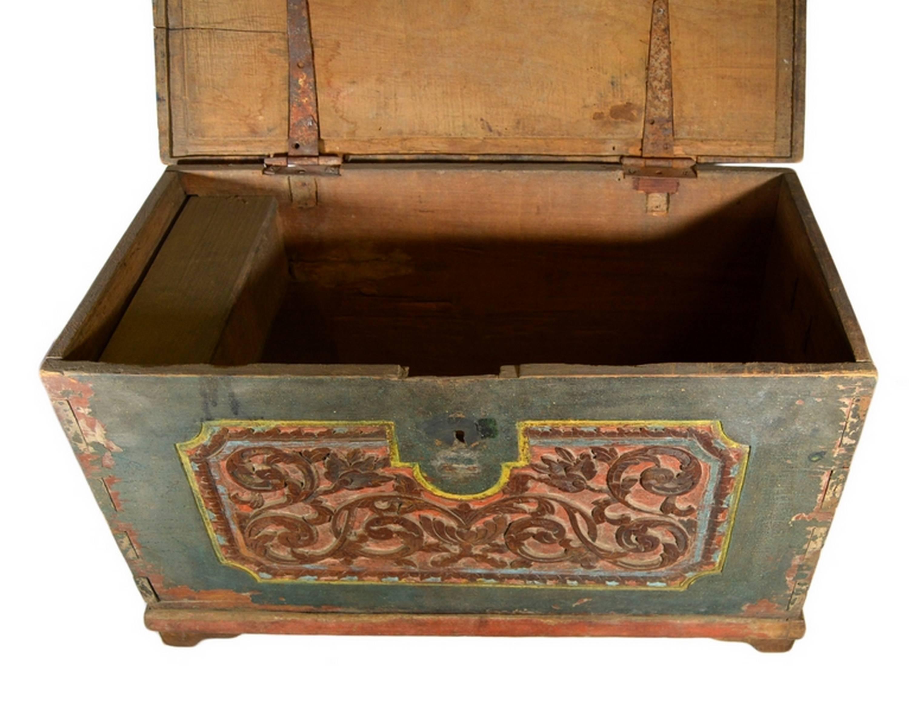 Wood Antique Indonesian Hand-Carved and Painted Trunk with Foliage’s, 19th Century