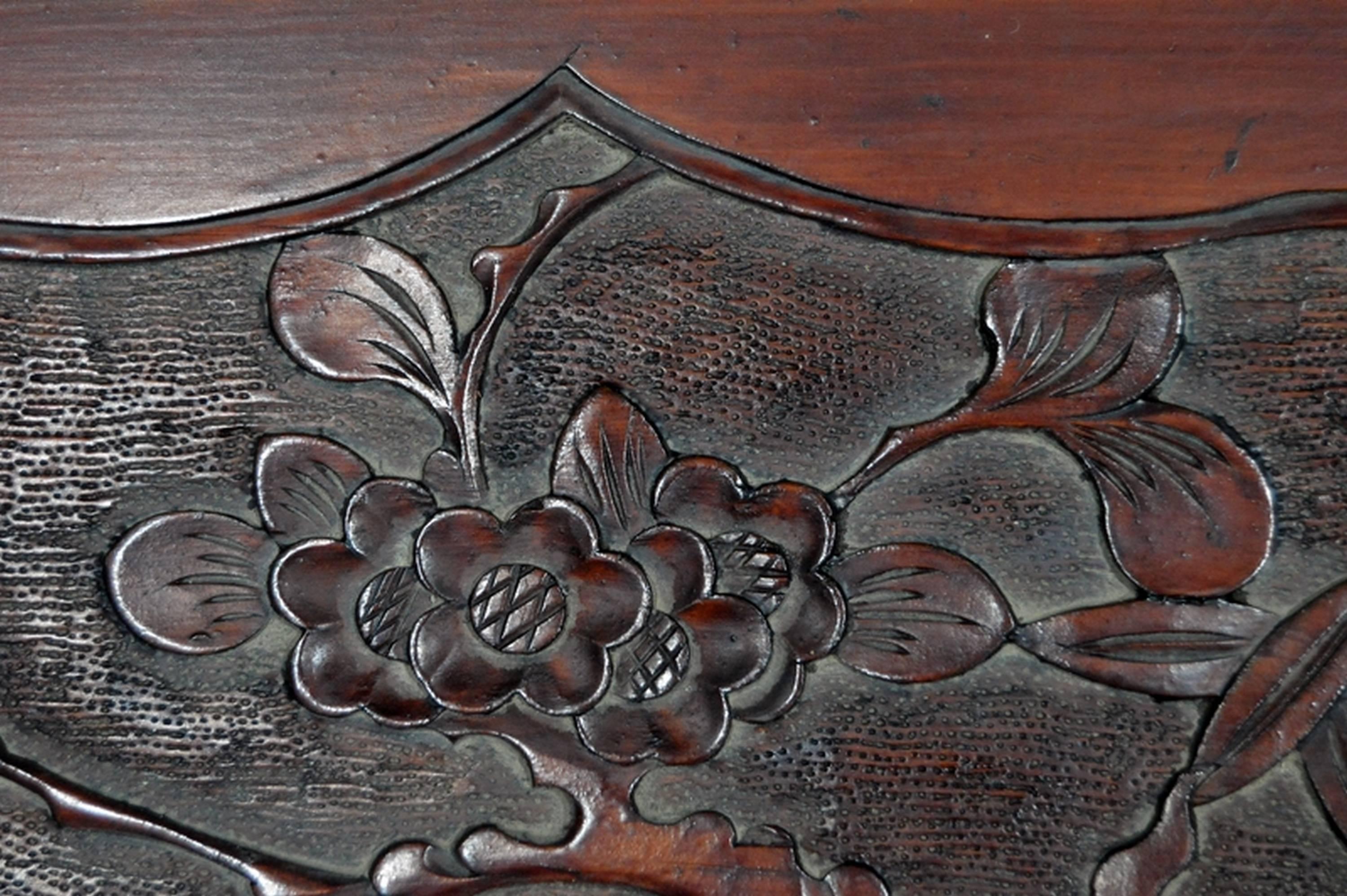 Chinese Antique Hand-Carved Lacquered Rosewood Wall Plaque from China, 19th Century For Sale