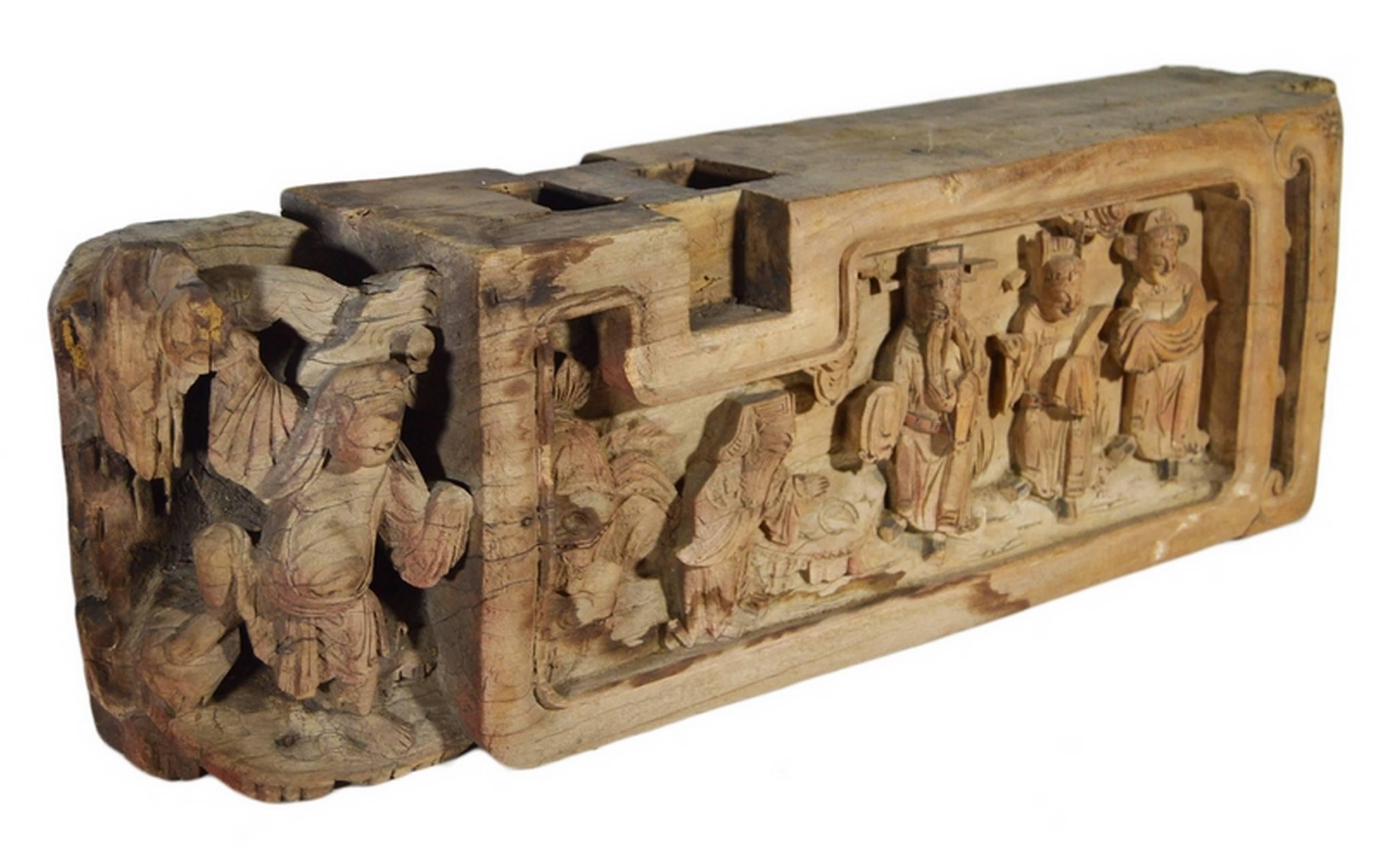Hand-Carved Chinese Temple Carving from the 19th Century with Traces of Paint In Good Condition For Sale In Yonkers, NY