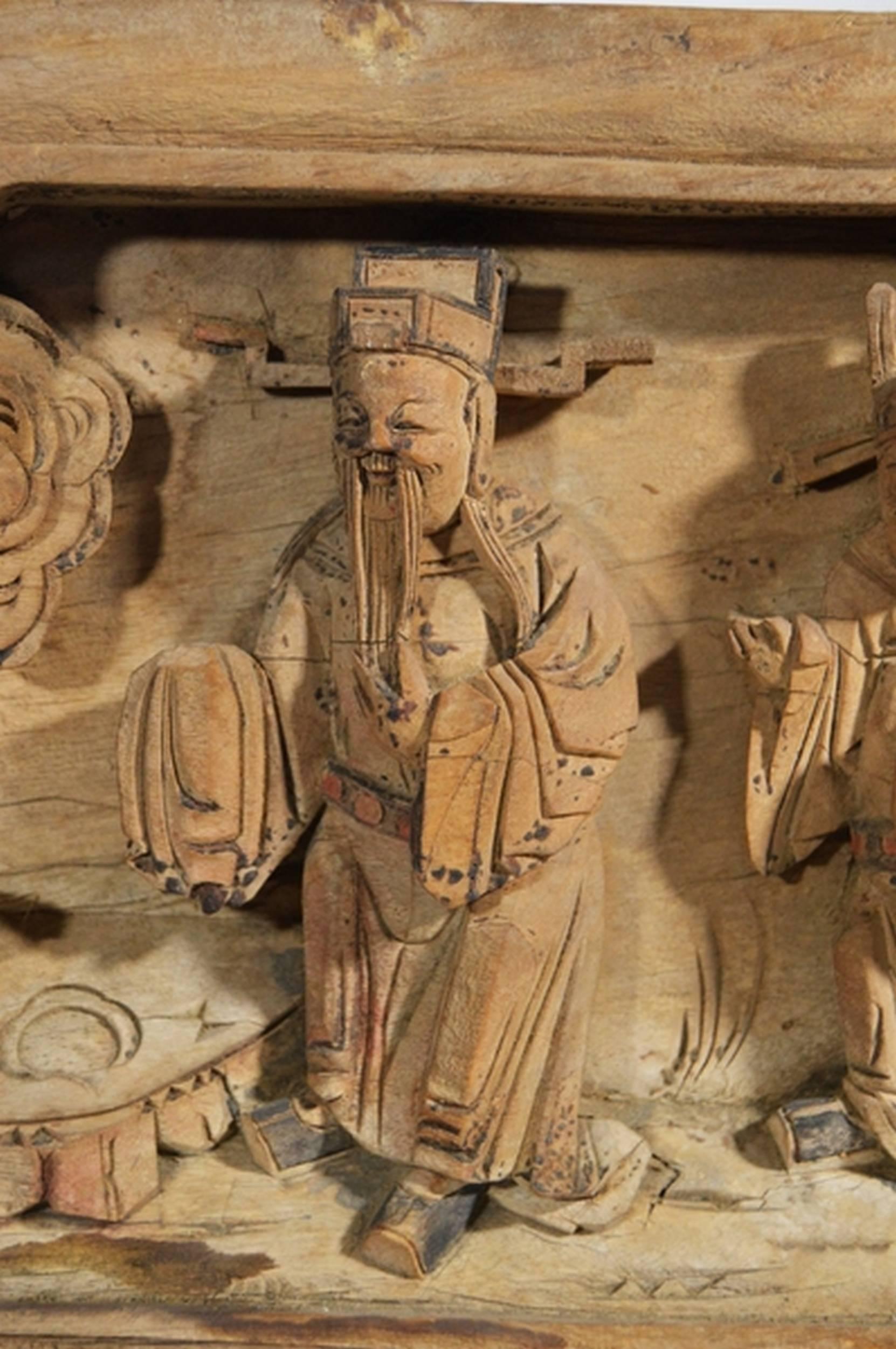 Wood Hand-Carved Chinese Temple Carving from the 19th Century with Traces of Paint For Sale