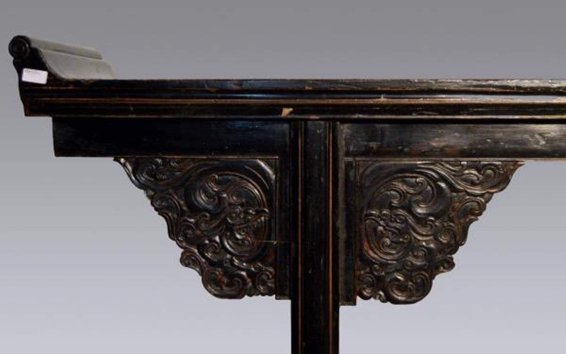Antique Black Lacquer Console Table with Carved Details from China, circa 1800s In Excellent Condition In Yonkers, NY