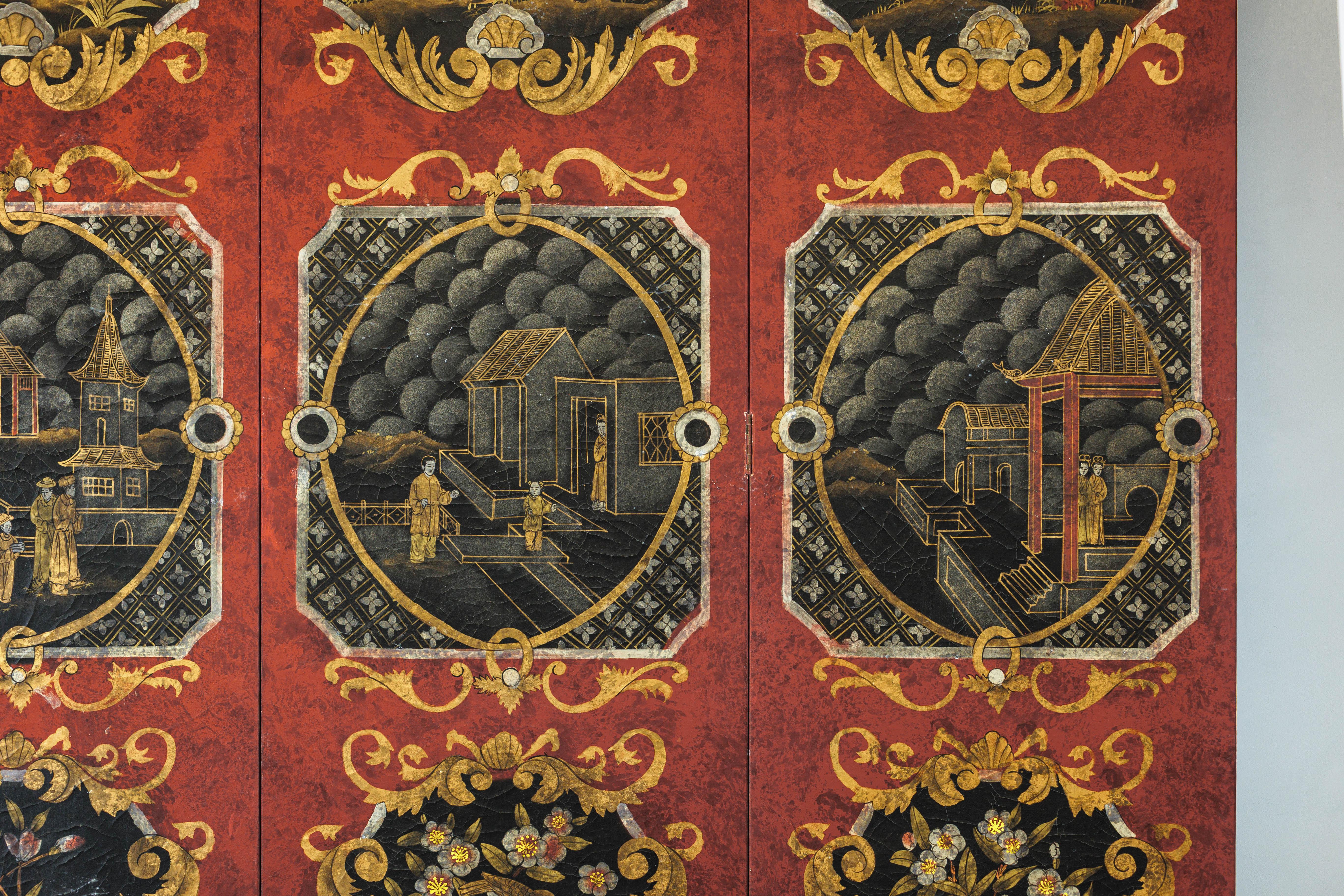 Four-Panel Cinnabar Red and Black Lacquered Screen with Gilt Chinoiserie Motifs For Sale 4