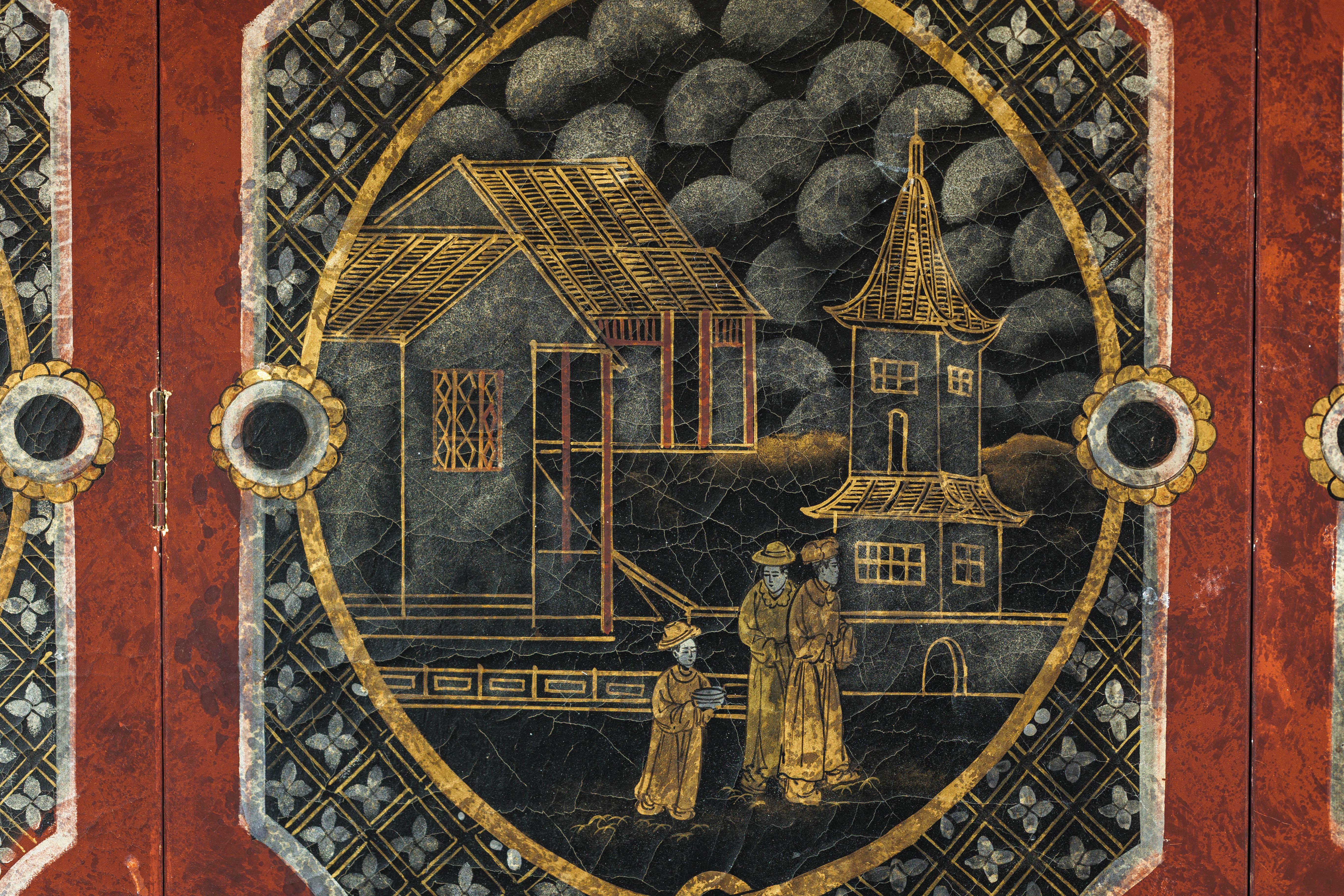 Four-Panel Cinnabar Red and Black Lacquered Screen with Gilt Chinoiserie Motifs For Sale 10