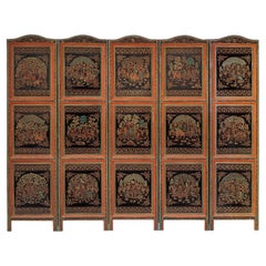 Vintage Thai Fünf-Panel lackiert Bildschirm mit vergoldeten figuralen und Tier-Szenen
