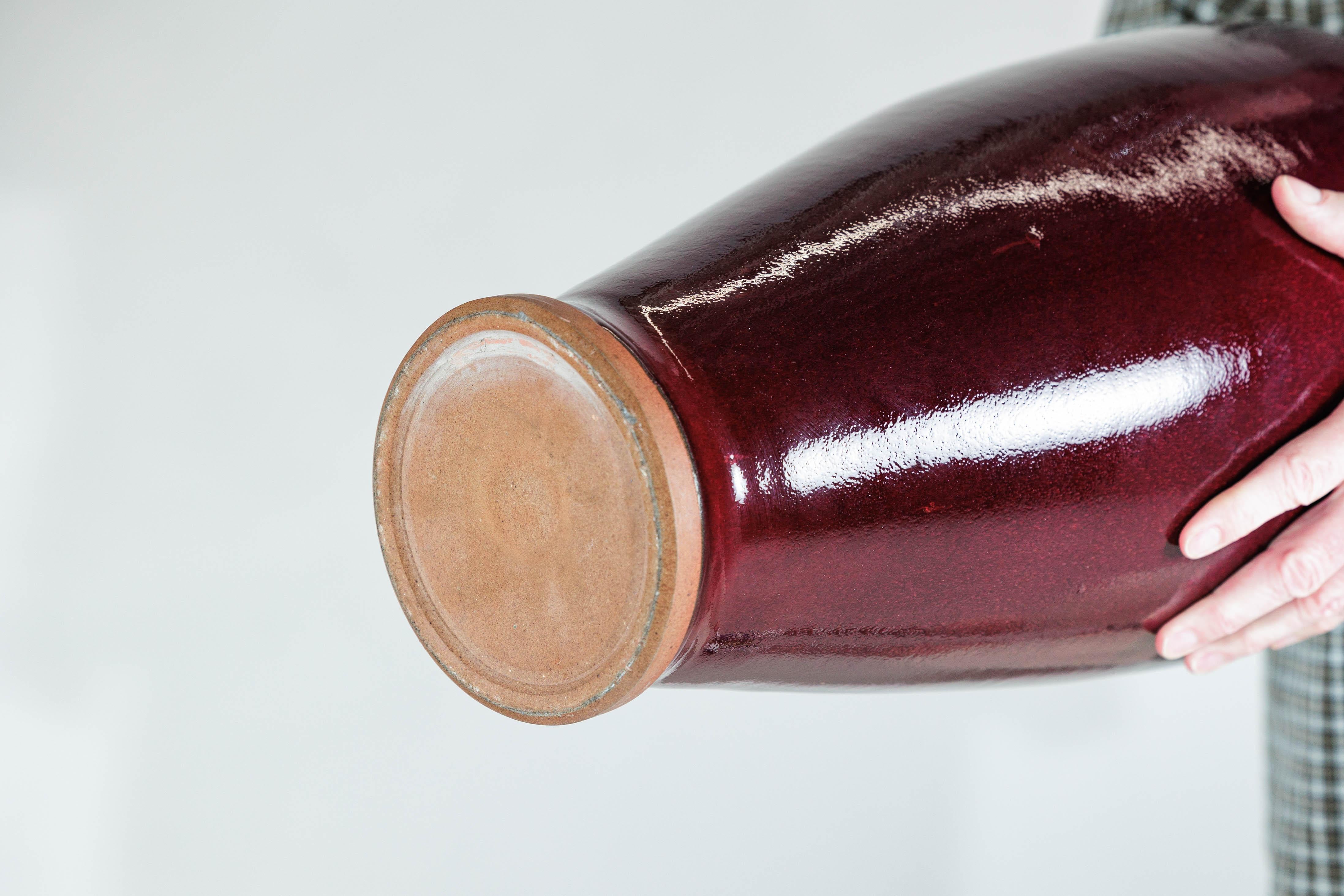 Tall Stoneware Vase with Deep Oxblood Flambé Glaze For Sale 8