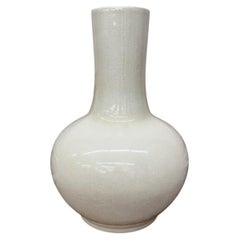 Bottle Shaped Vase in Winter Silk White Glaze