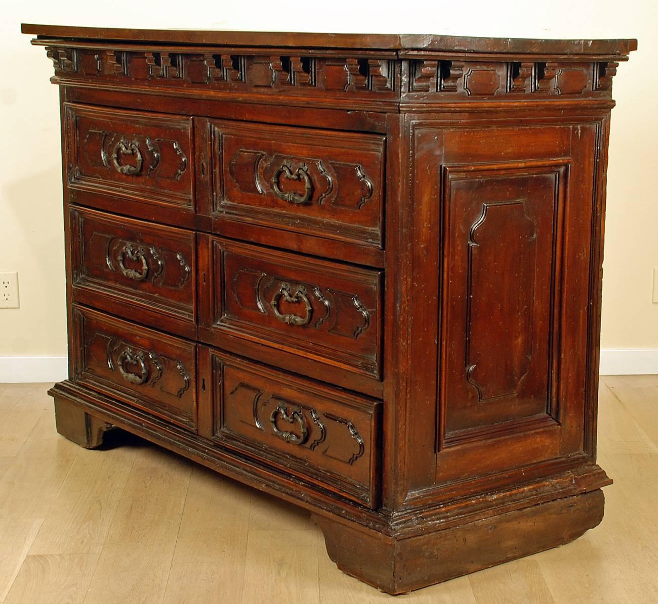 Stunning, 17th Century Italian Baroque Commode In Excellent Condition For Sale In Montecito, CA