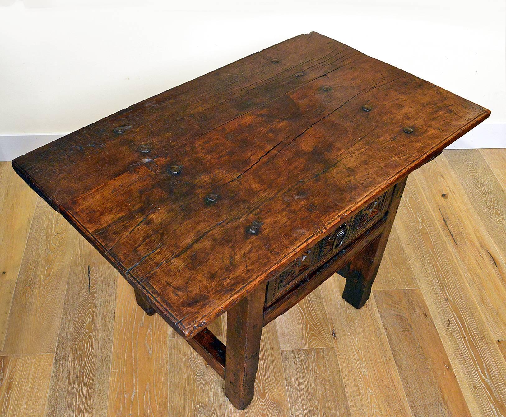Very Nice 18th Century Period Chestnut Spanish Side Table 1
