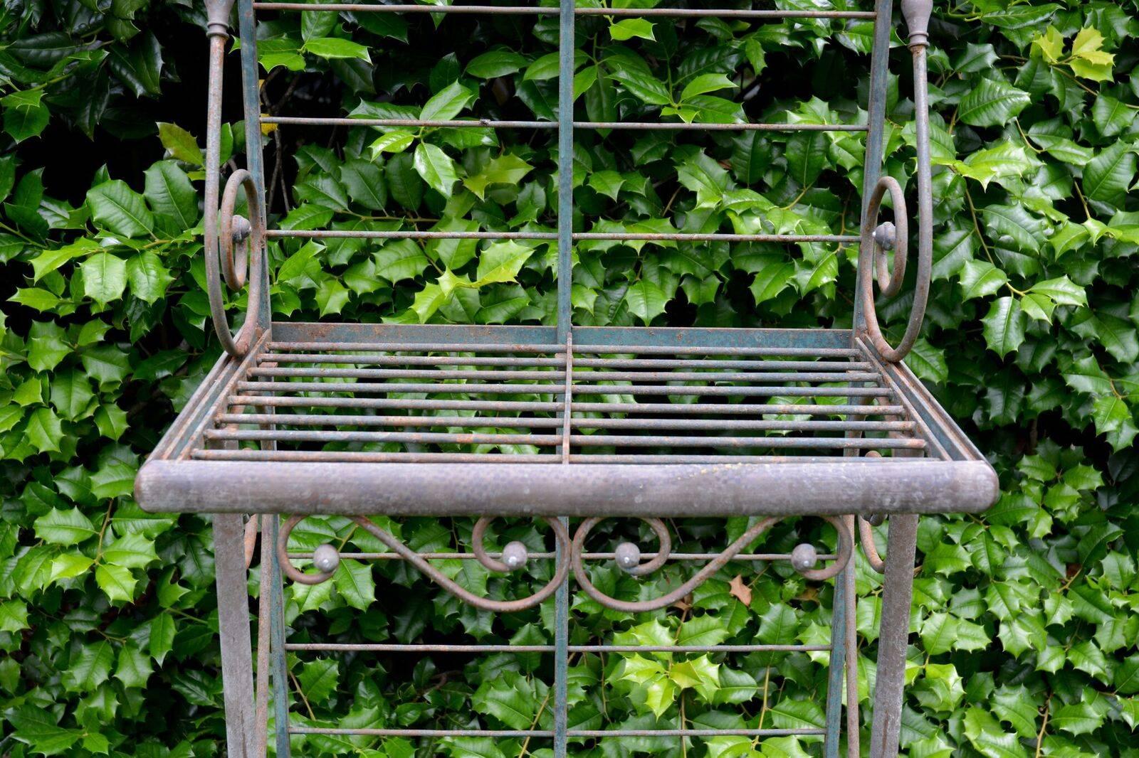 Wrought Iron and Brass Baker's Rack In Good Condition In Katonah, NY