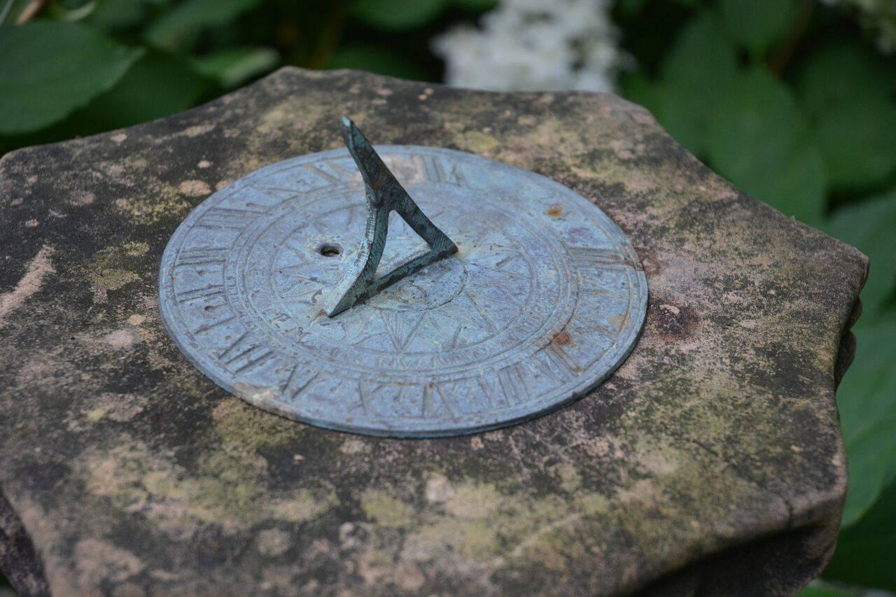 Sandstone Carved Stone Sundial with Scalloped Edge