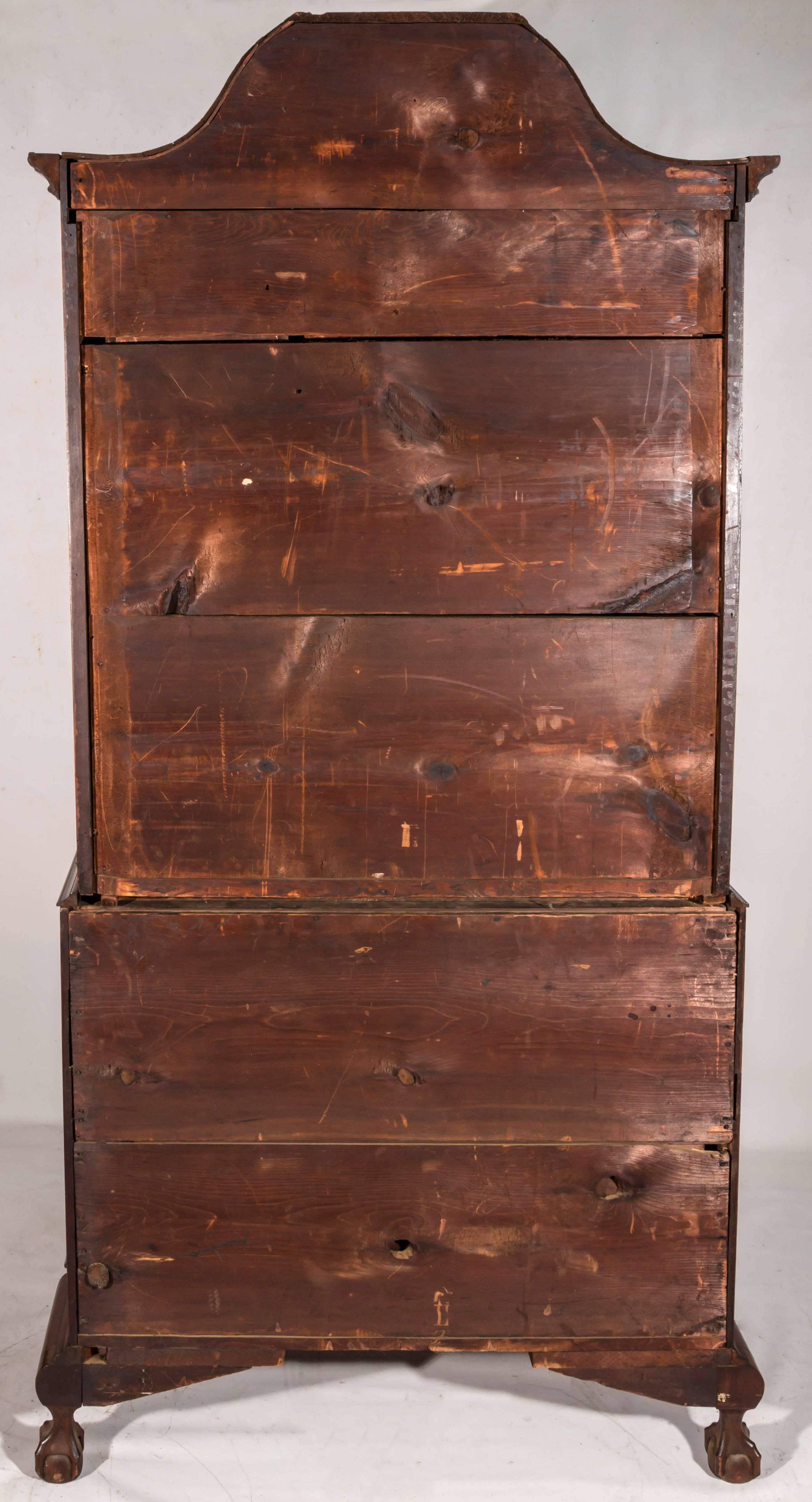 18th Century Massachusetts Cherry Chippendale Chest on Chest For Sale 4