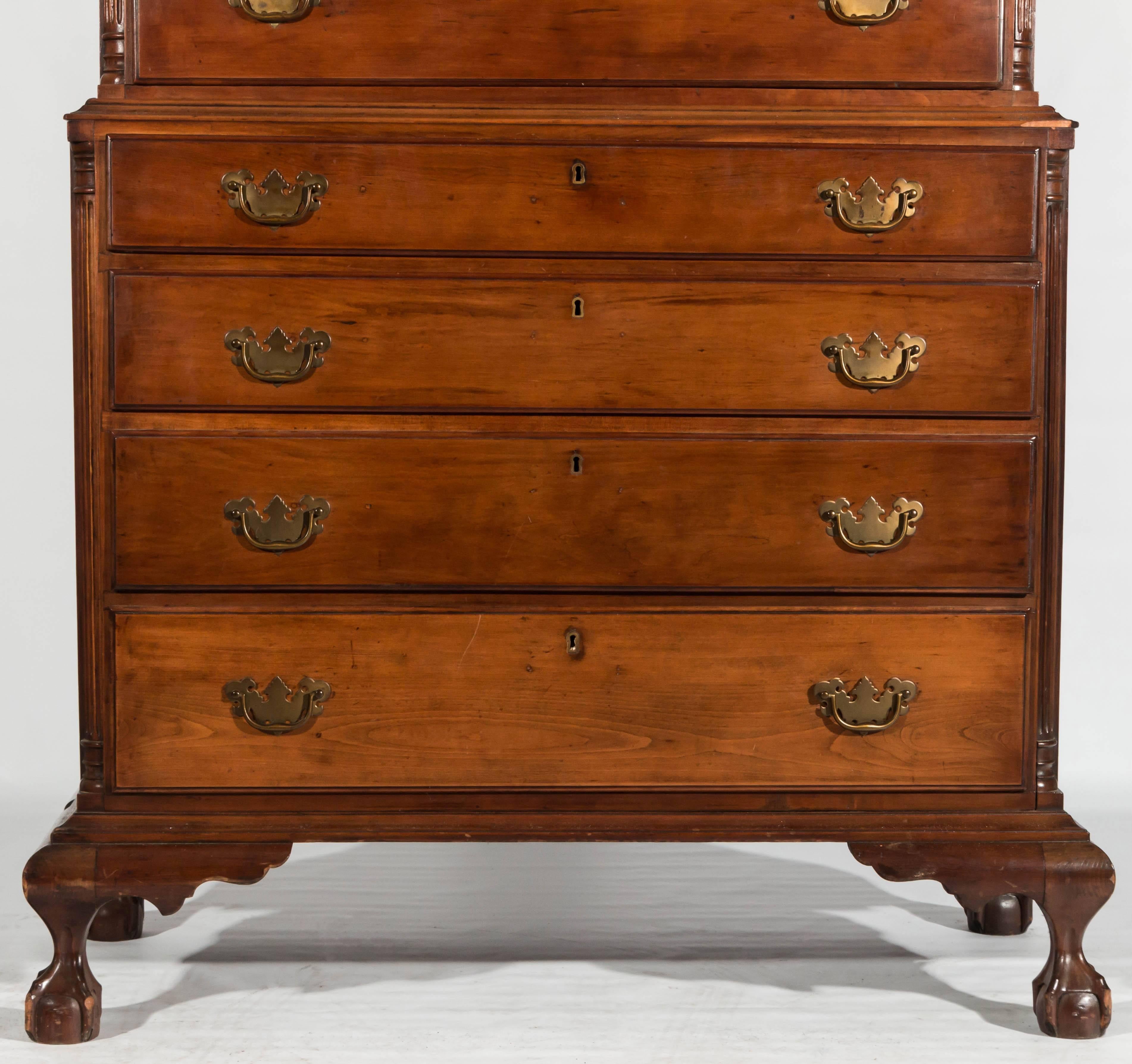 18th Century Massachusetts Cherry Chippendale Chest on Chest In Excellent Condition For Sale In Essex, MA