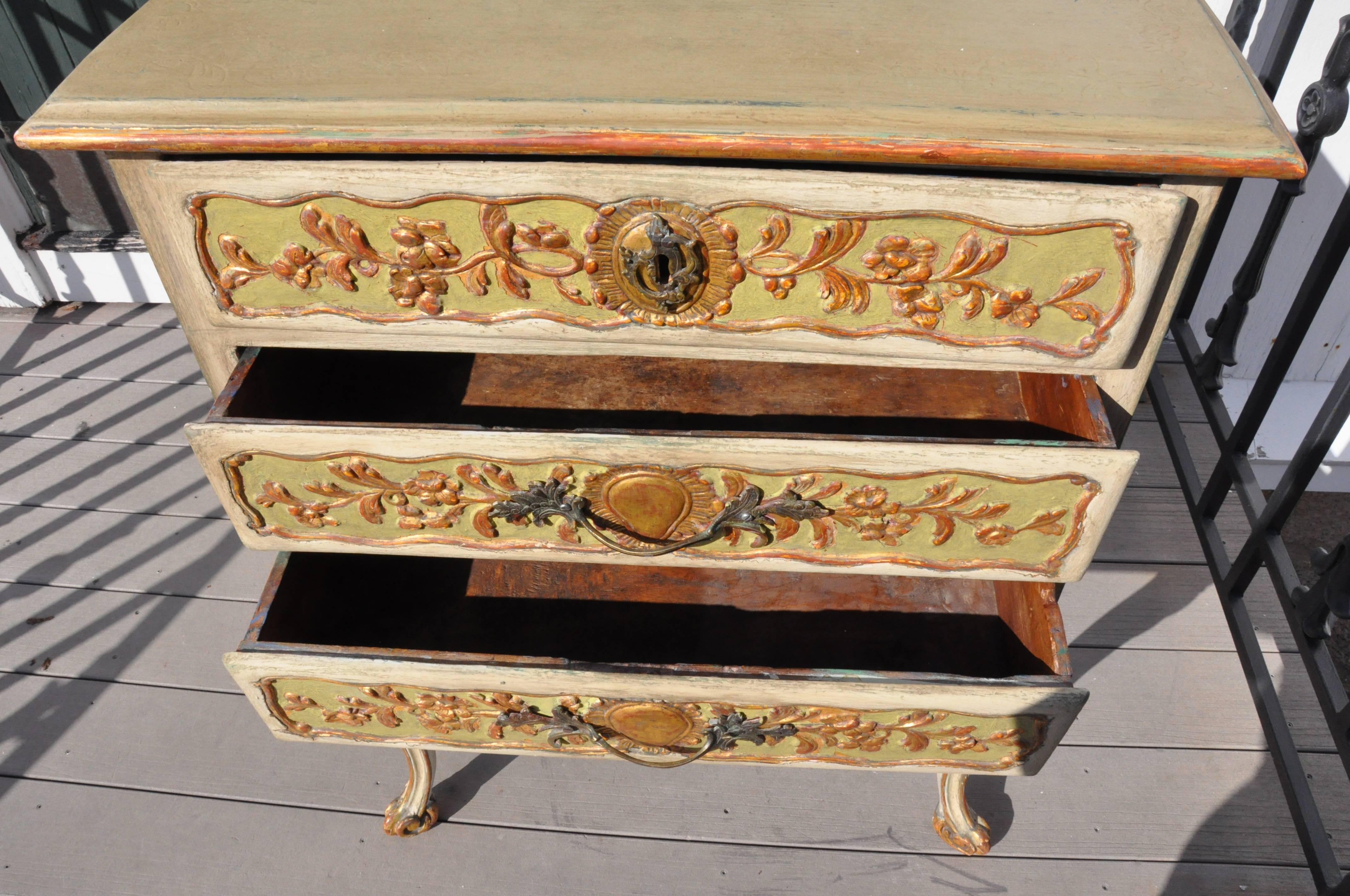 Period German Mid-18th Century Neoclassical Painted Commode In Excellent Condition For Sale In Essex, MA