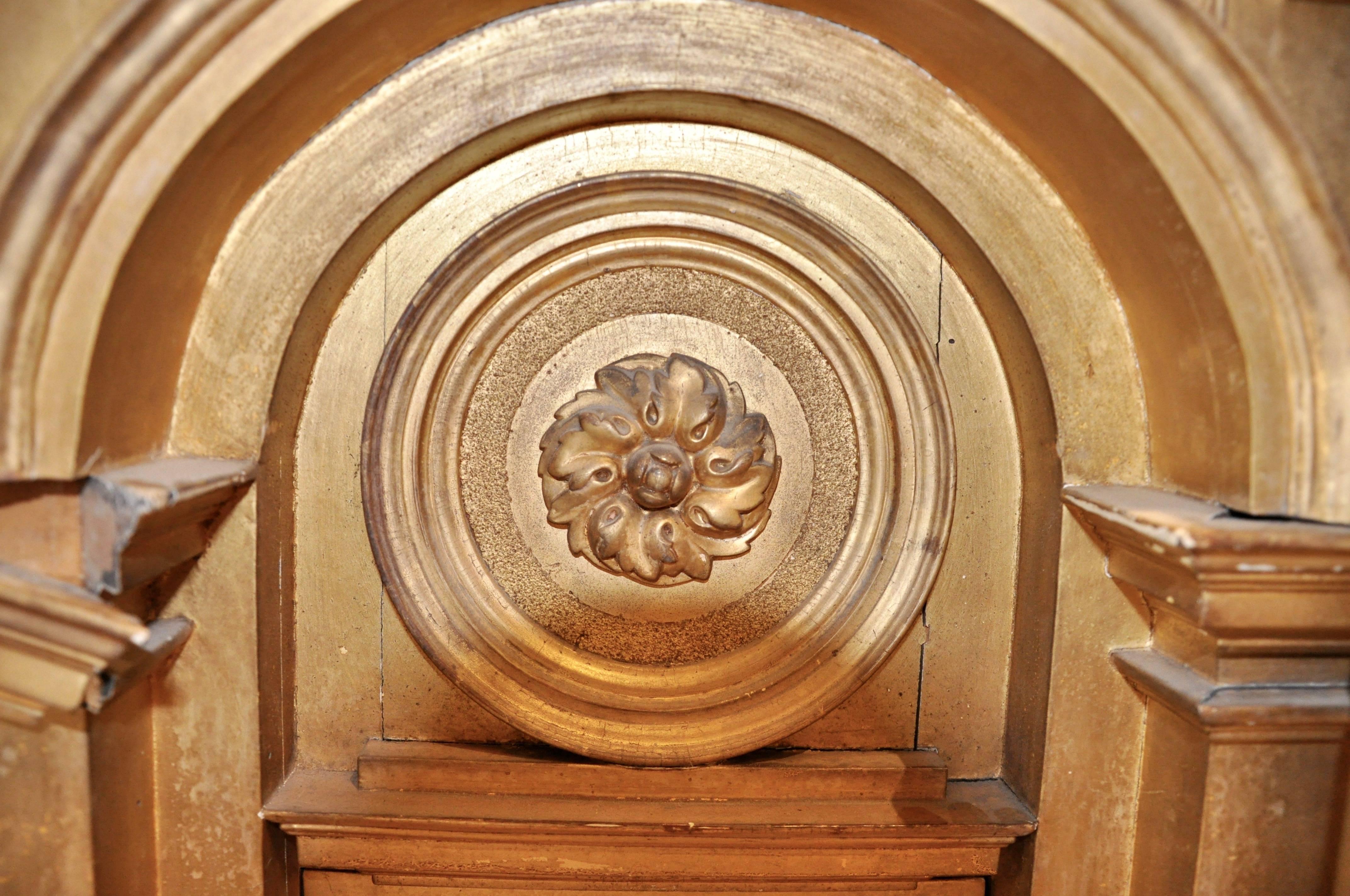18th Century European Giltwood Architectural Church Sacristy In Good Condition In Essex, MA