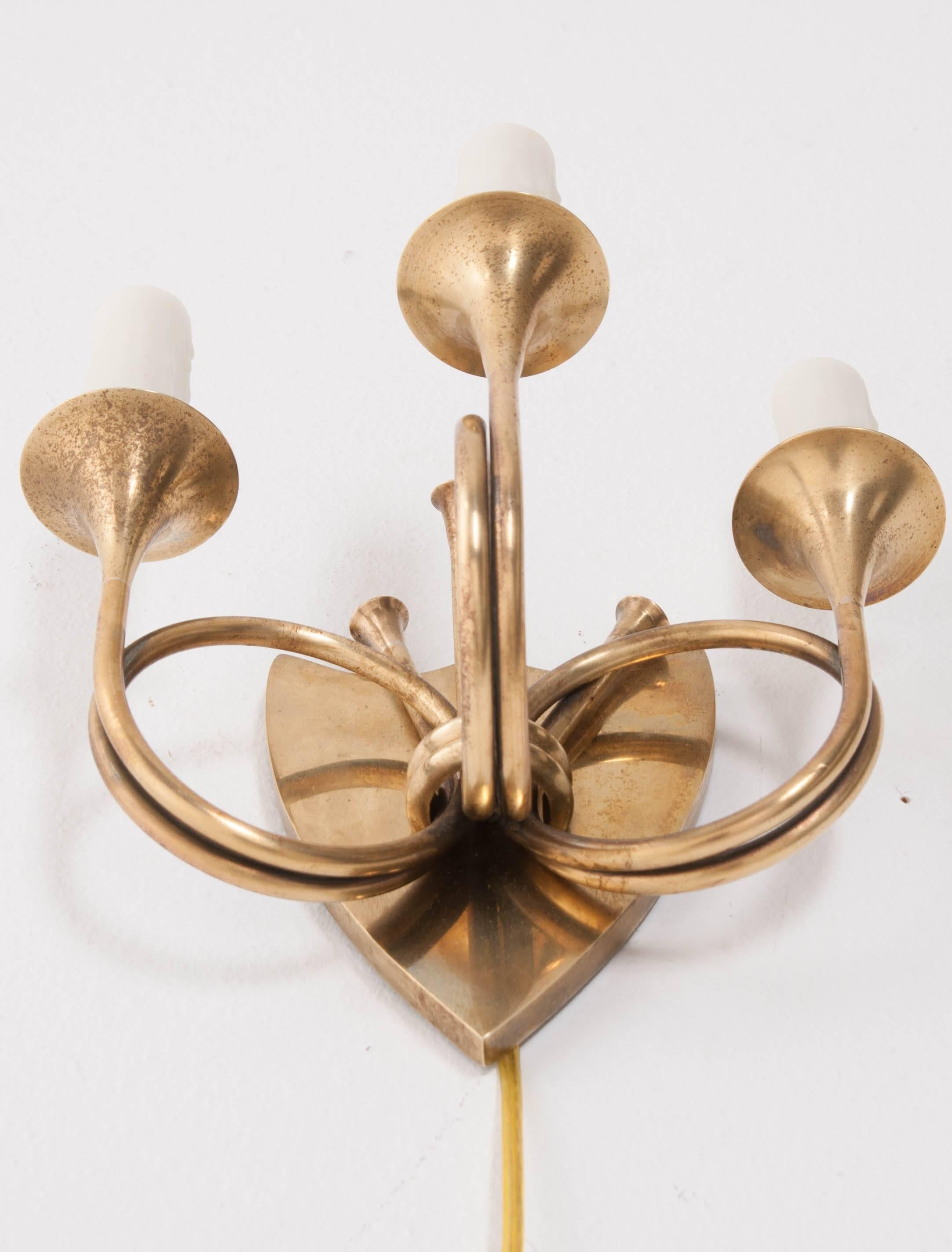 Pair of English 19th Century Brass Horn Sconces 6
