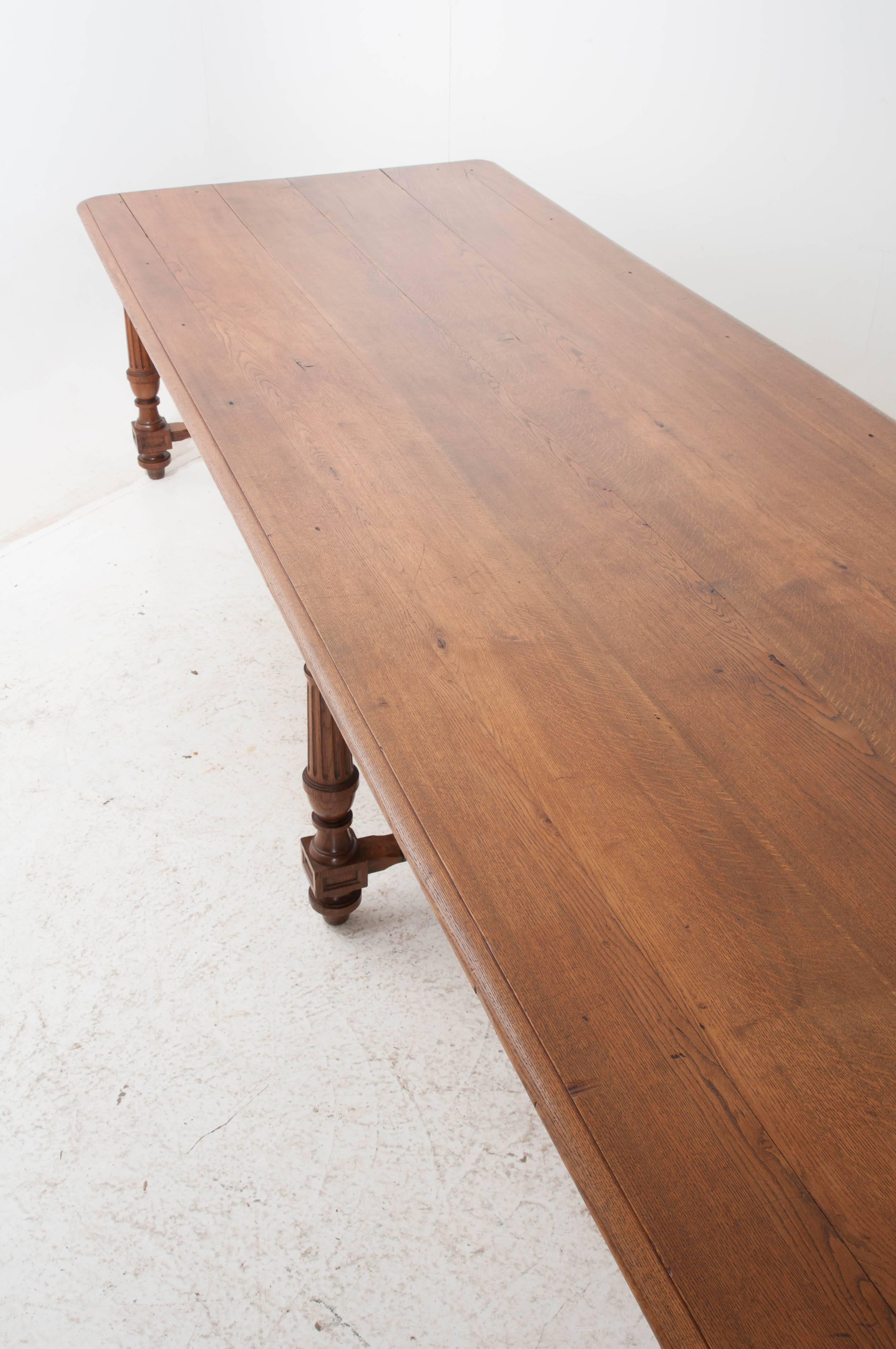 French 19th Century Oak Dining Table from Nunnery in Rouen 4