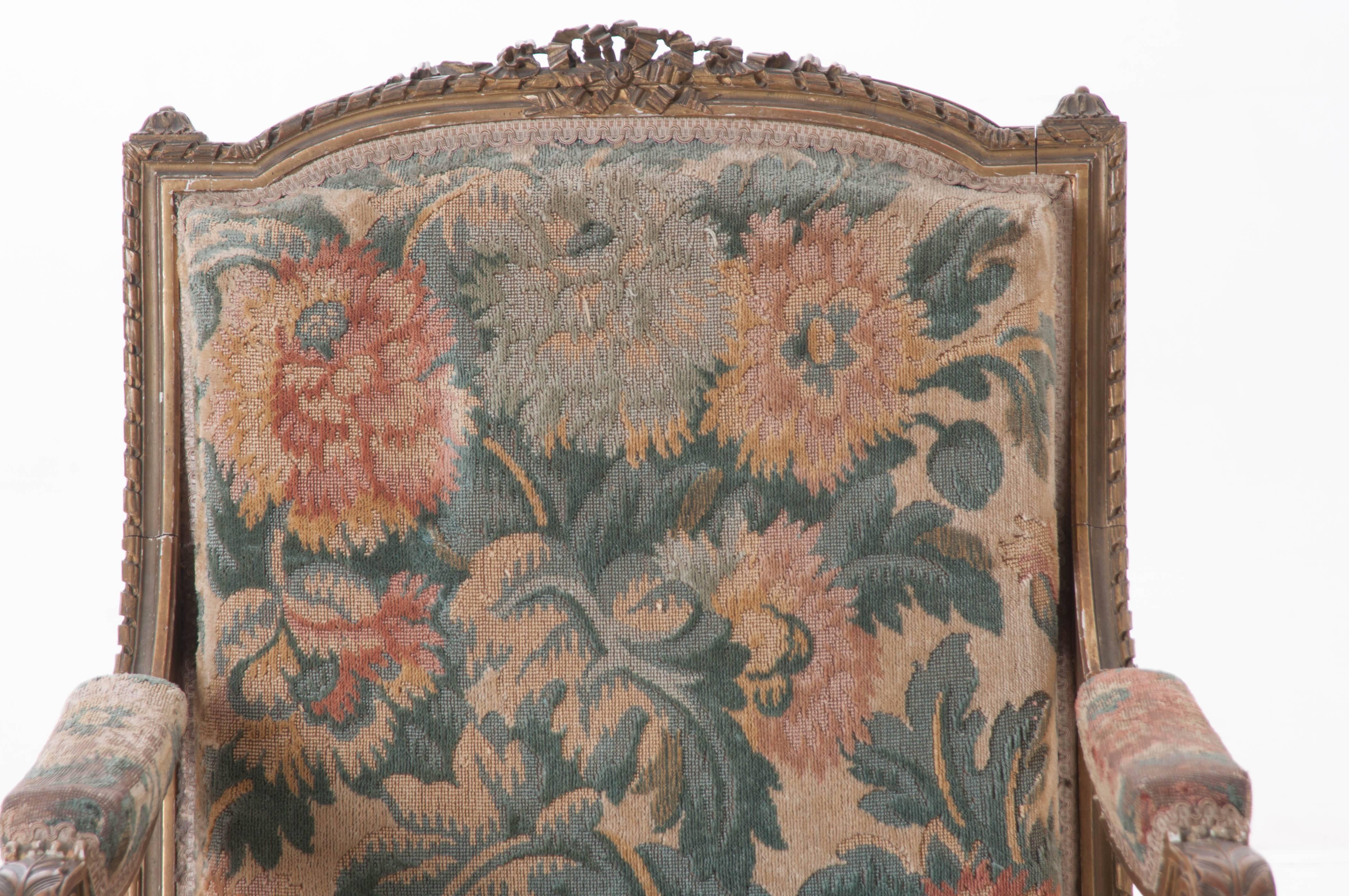 French 19th Century Louis XVI Gold Gilt Fauteuil with Tapestry Upholstery In Good Condition In Baton Rouge, LA