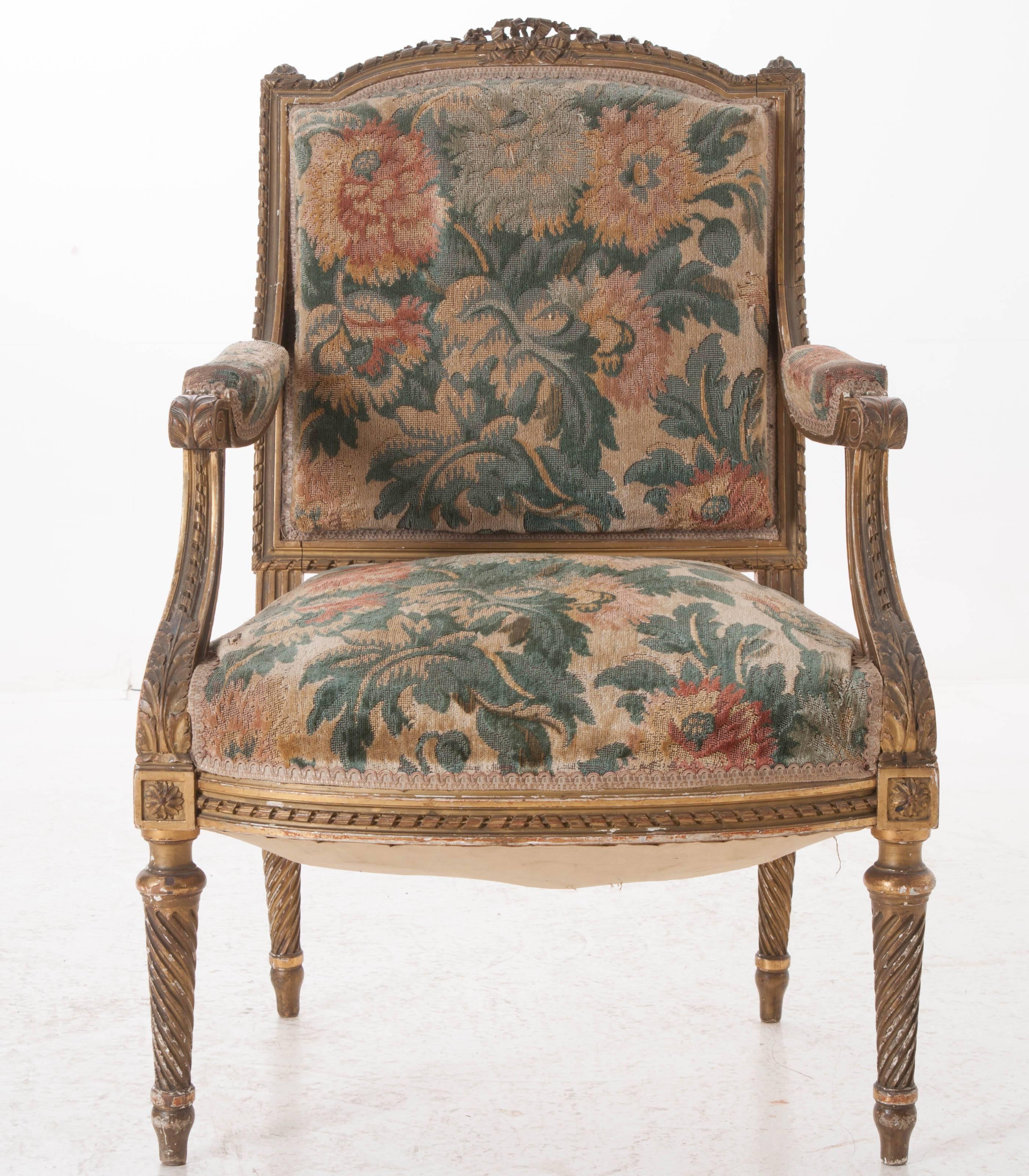 French 19th Century Louis XVI Gold Gilt Fauteuil with Tapestry Upholstery 3