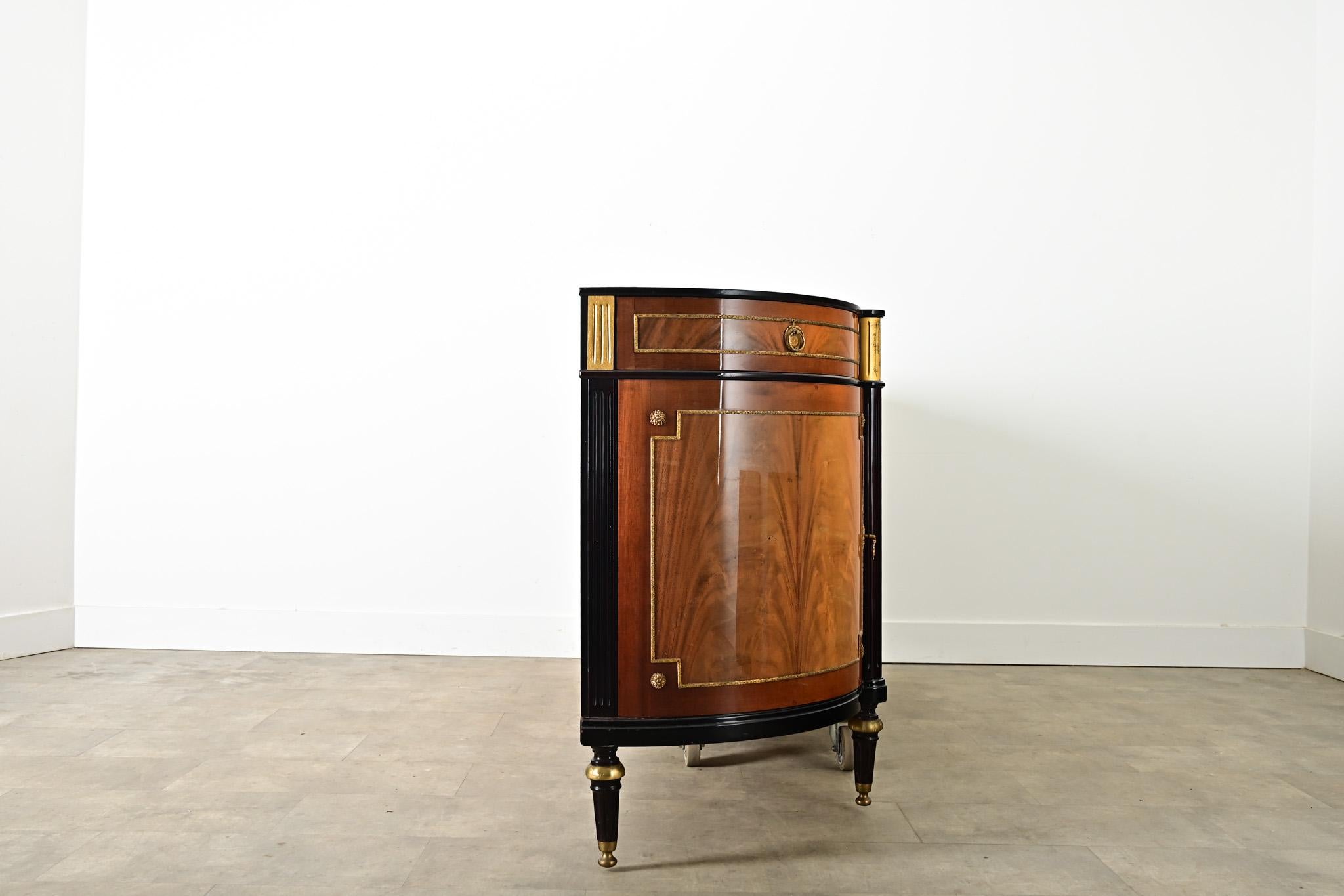 French 20th Century Louis XVI Style Enfilade For Sale 11