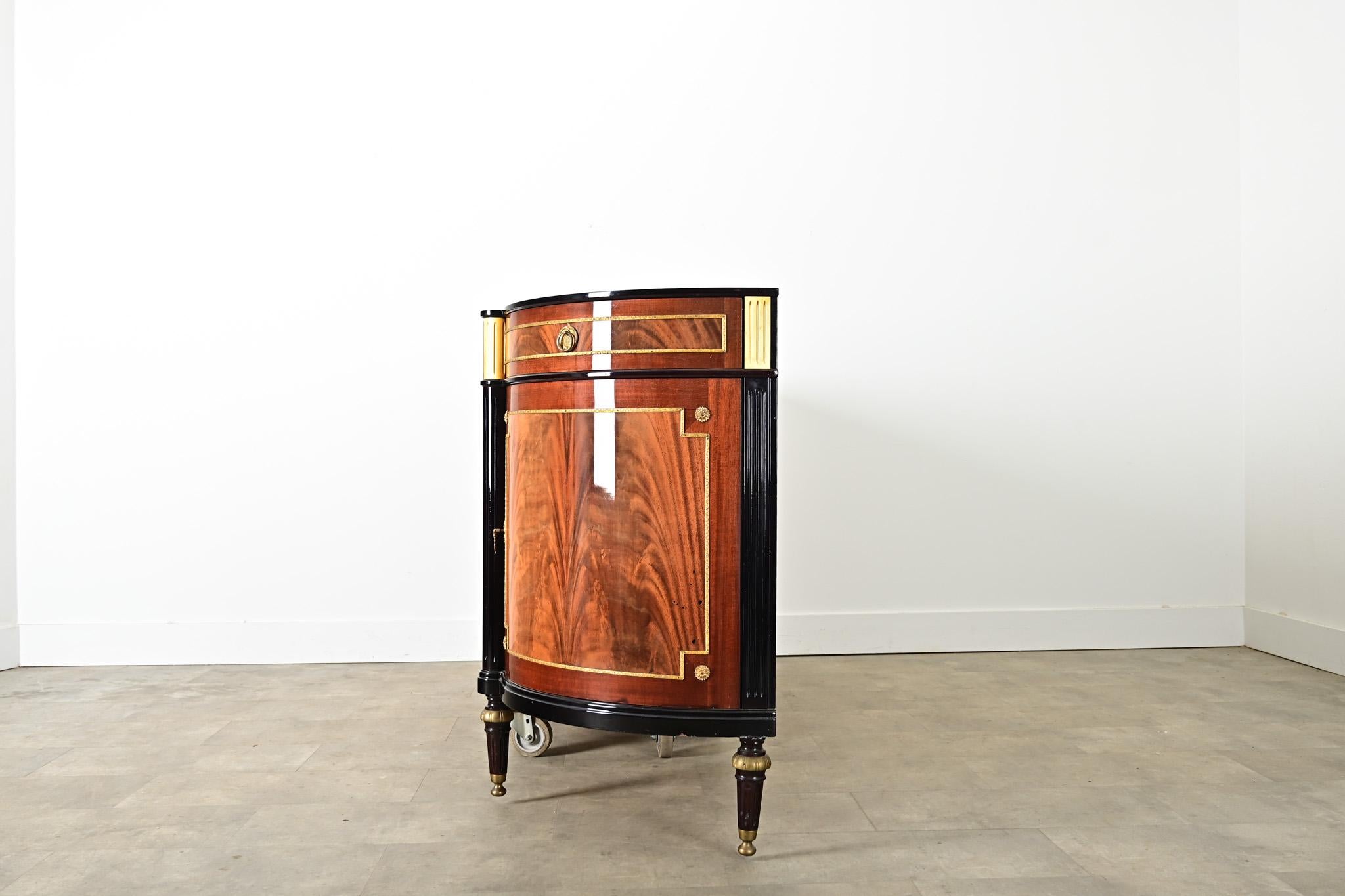 French 20th Century Louis XVI Style Enfilade For Sale 9
