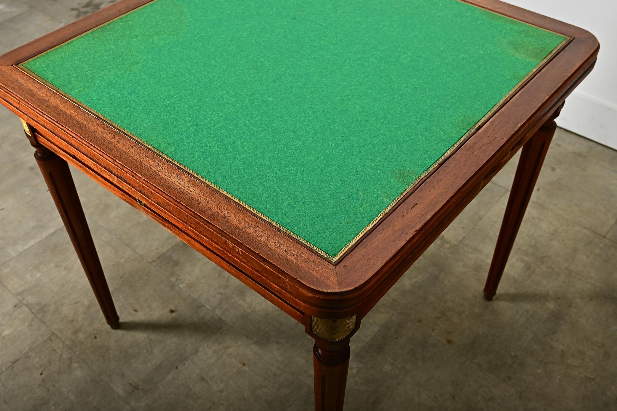 French 20th Century Mahogany Game Table For Sale 1