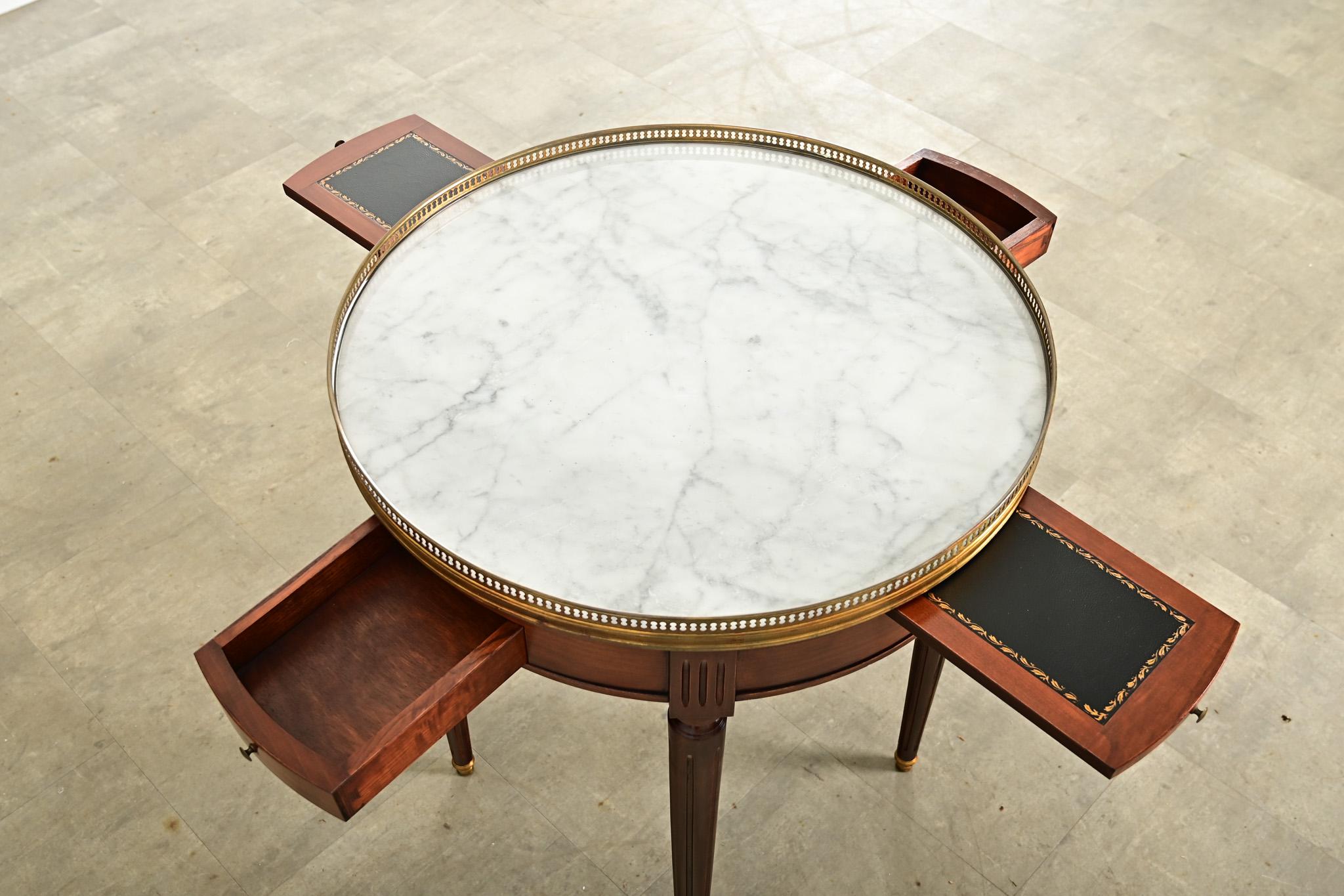 Carved French 19th Century Mahogany Gueridon Bouillotte Table For Sale