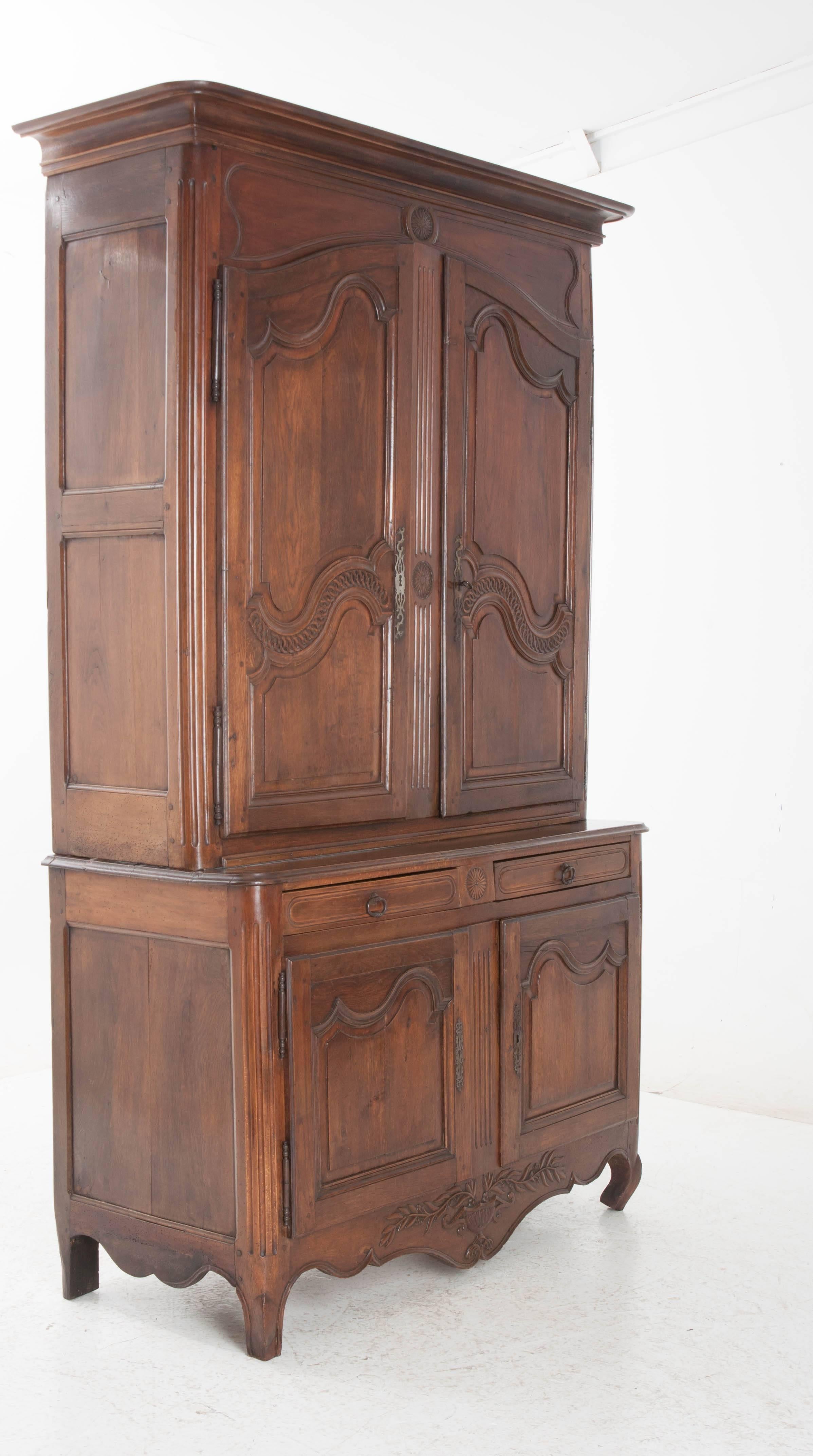 French 18th Century Oak Buffet a Deux Corps 1