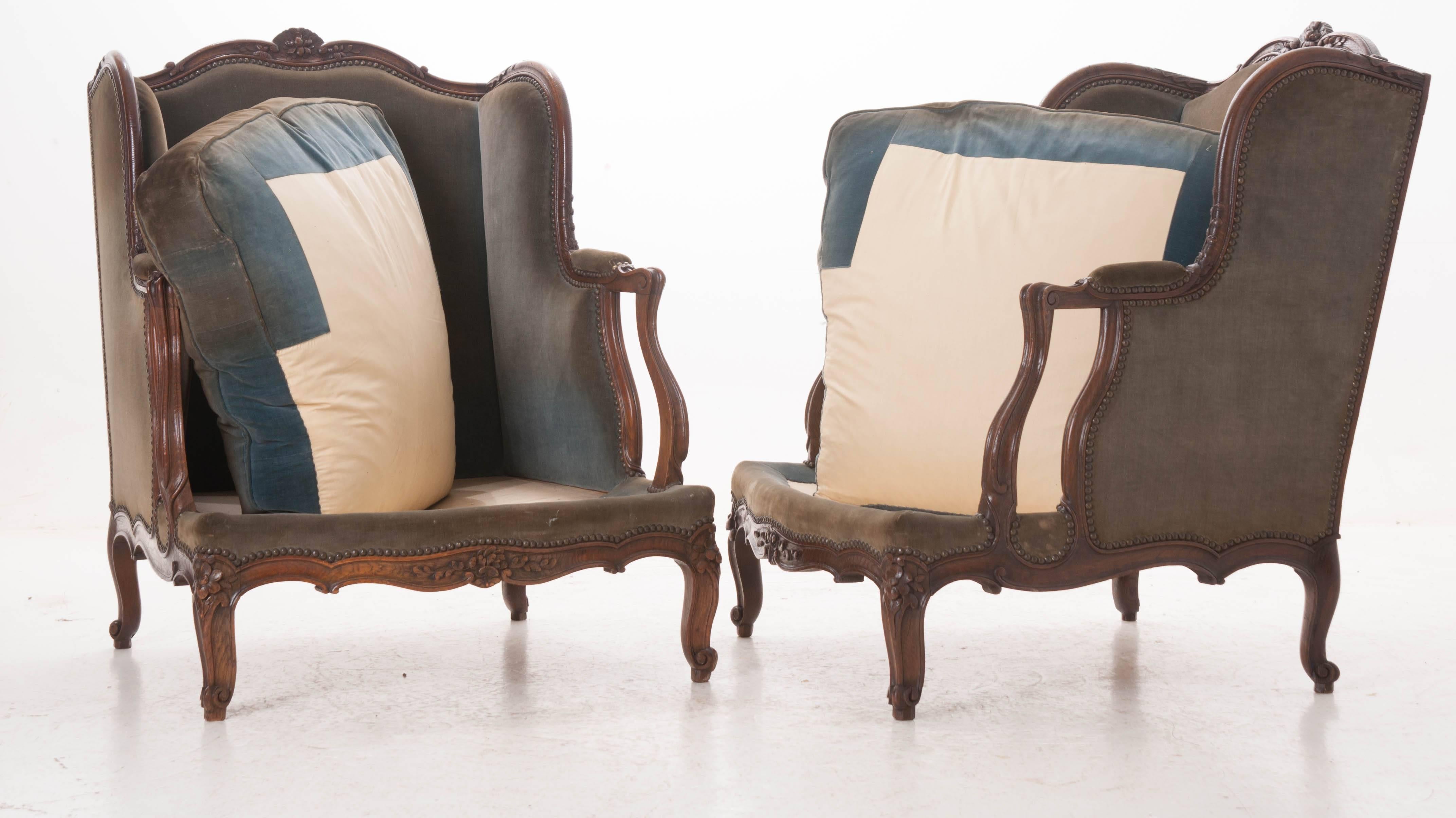 Pair of Large French 19th Century Louis XV Bergeres 6