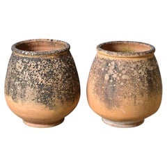 Par de jarras provinciales de terracota de Biot del siglo XIX