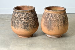 Par de jarras provinciales de terracota de Biot del siglo XIX