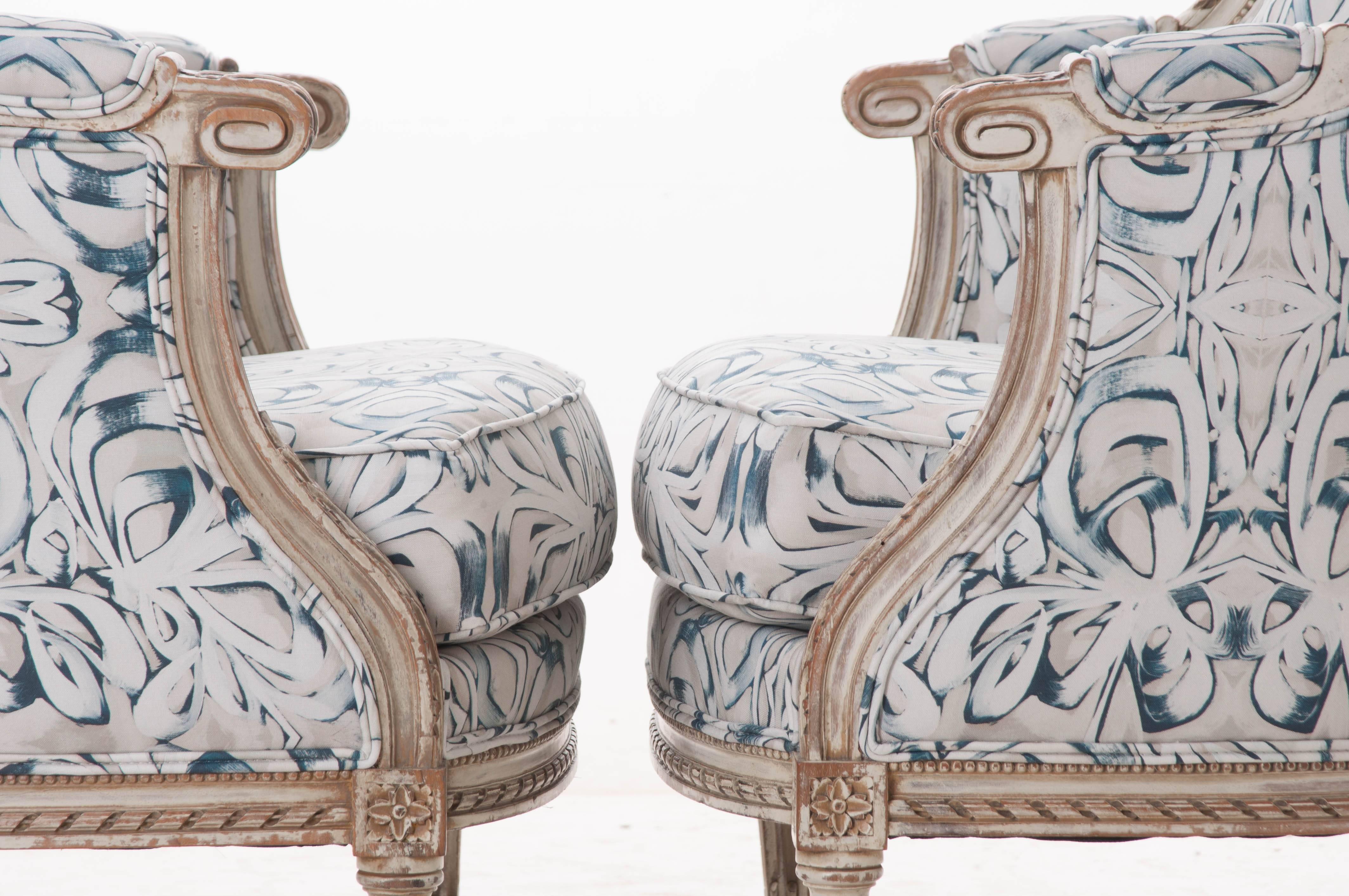 Pair of French 19th Century Louis XVI Bergères Covered in Amanda Talley Fabric 3