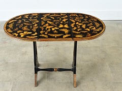 Mesa de centro inglesa vintage con alas abatibles y decoupage de polillas