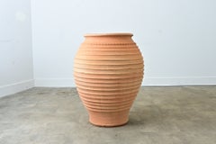 Maceta de terracota de imitación griega procedente de Creta