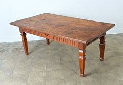 Mesa de plantación de teca de estilo colonial holandés del siglo XVIII